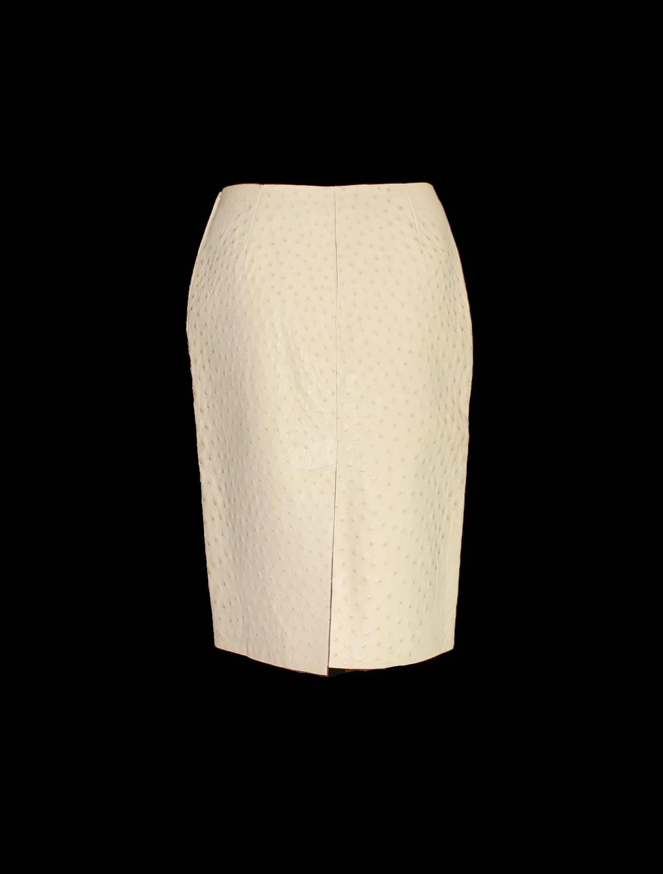 A stunning Ostrich Skin Skirt in fabulous ivory color
Timeless elegance in the most exclusive exotic skin
The skirt is approximately knee-length and slightly flared
It has a vent in the back
Made in Italy
Special Dry Clean
Size IT42
Ostich skirts