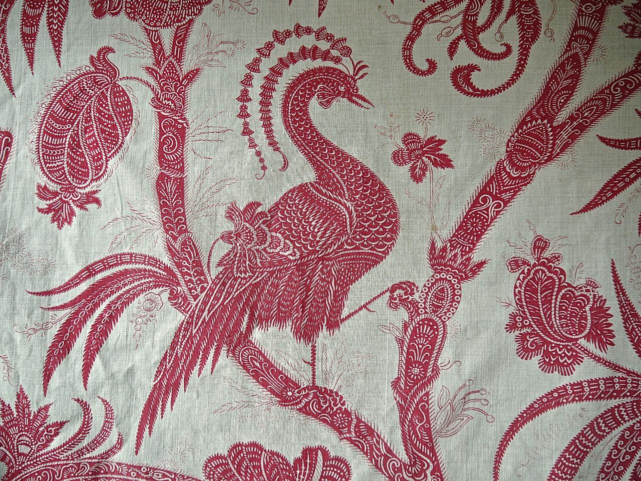 French Provincial Exotic Red Bird Indienne Stylized Flowers Cotton Curtain, French, 19th Century For Sale