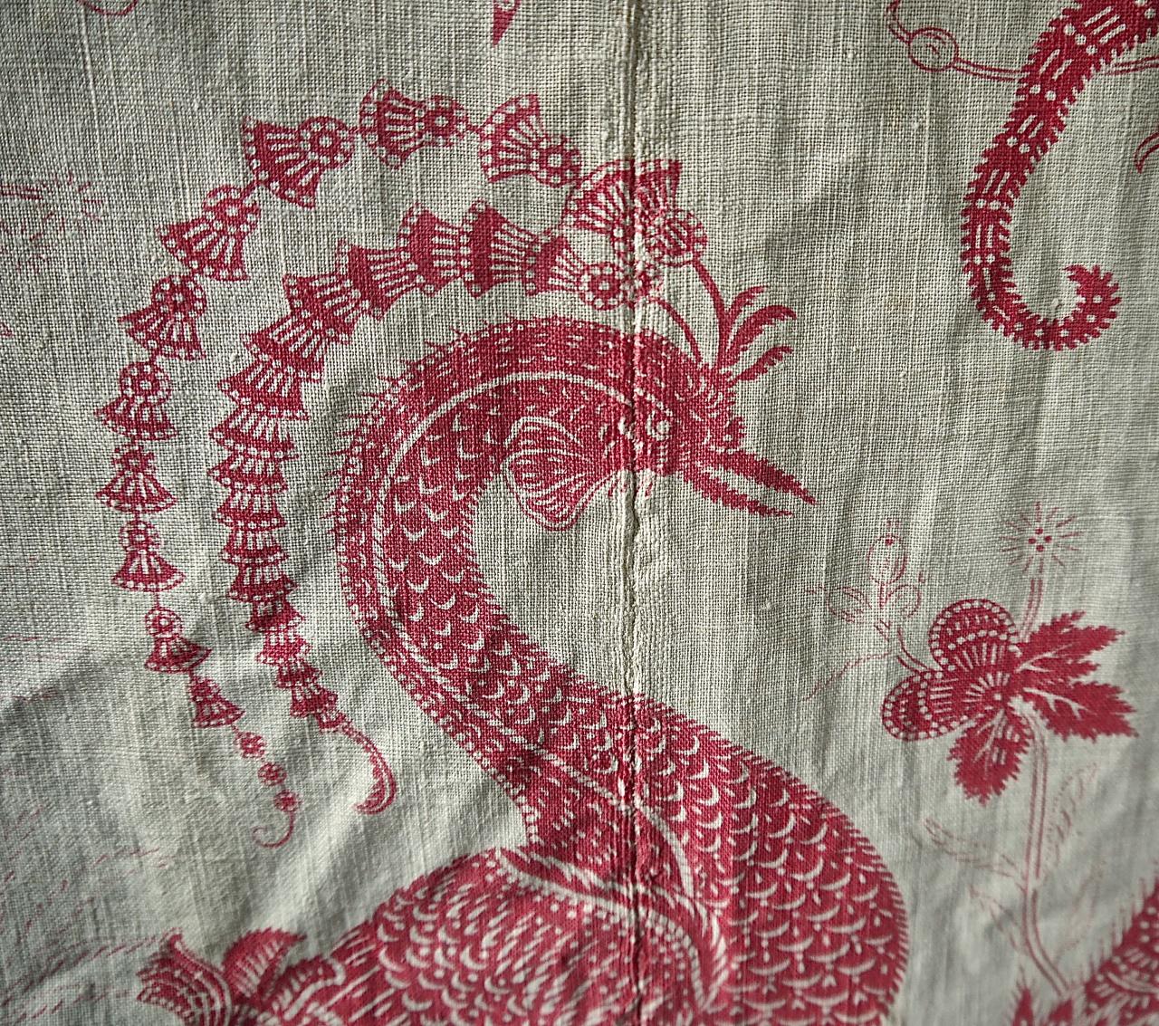 Exotic Red Bird Indienne Stylized Flowers Cotton Curtain, French, 19th Century For Sale 1