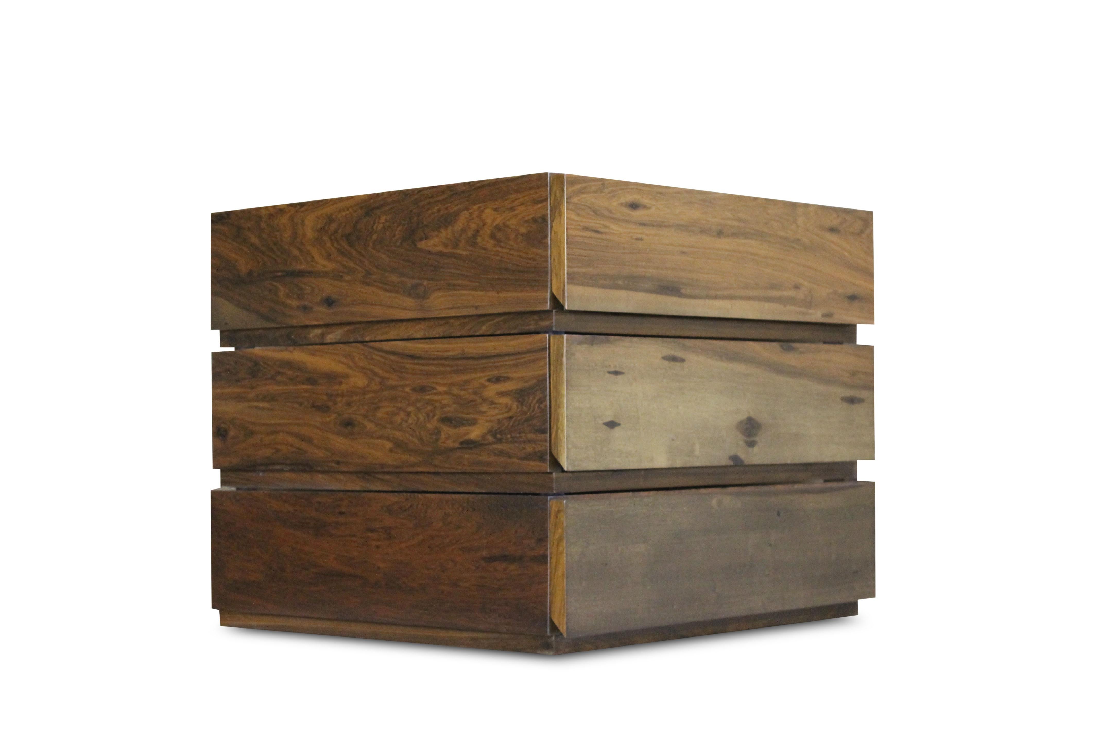 Travail du bois Unités de tiroirs modulaires modernes et exotiques en bois massif de Costantini, Baccello en vente