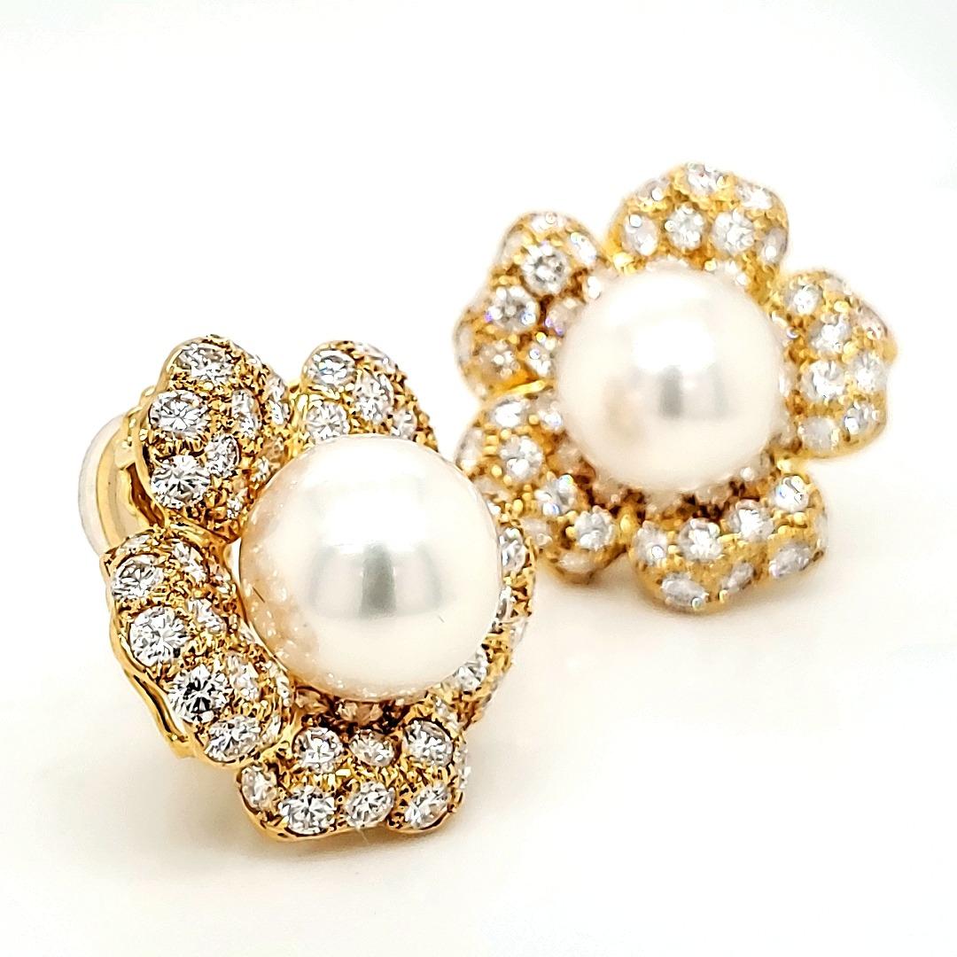 Exotic South Sea Pearls Ear Clips with 7.78 Carats Diamonds For Sale 1