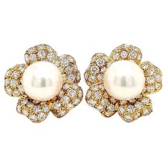 Exotic South Sea Pearls Ear Clips with 7.78 Carats Diamonds