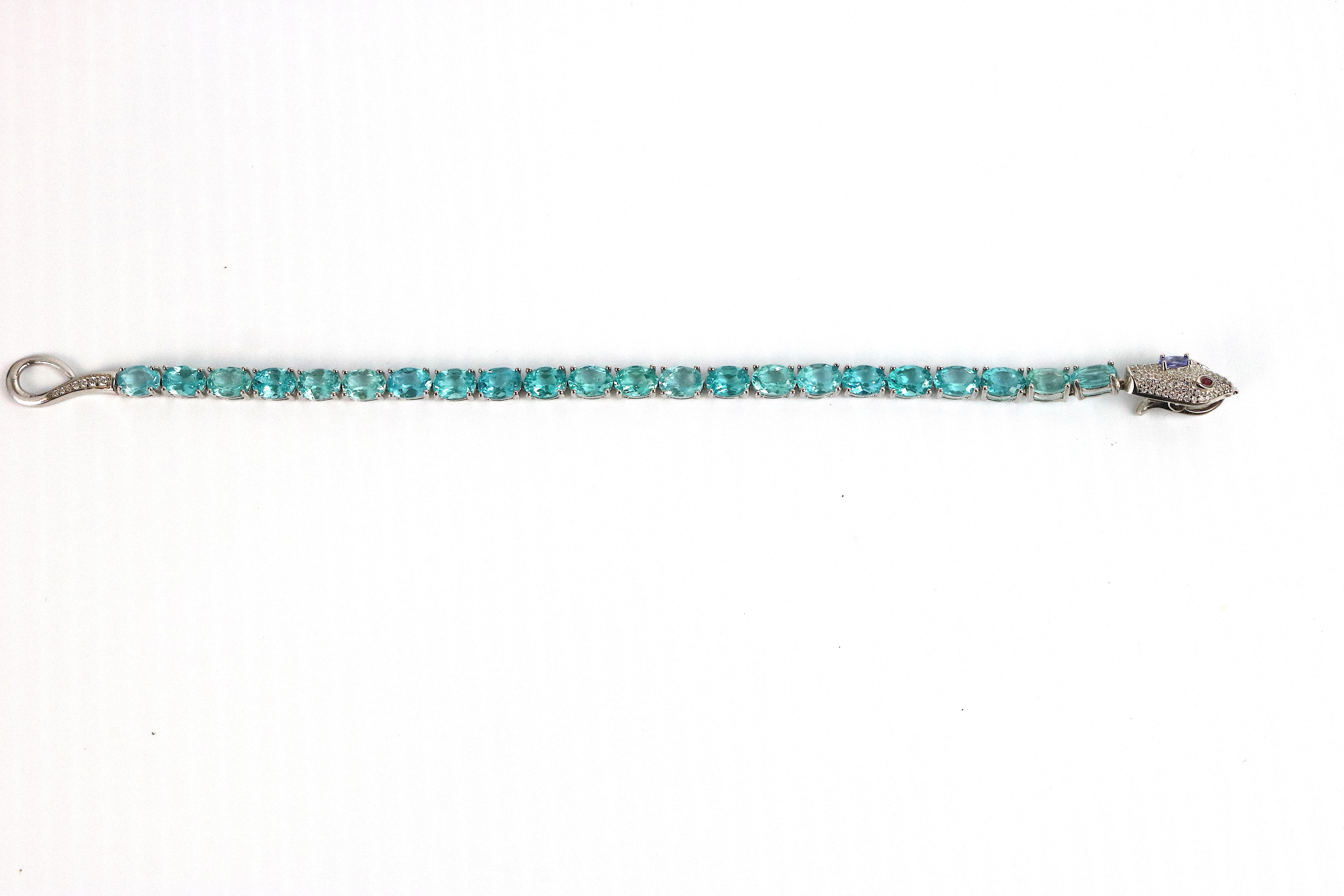 Exotic Sterling Gemstone Snake Bracelet-Diamond Pave, Apatite, Tanzanite & Rubies im Zustand „Hervorragend“ im Angebot in West Palm Beach, FL