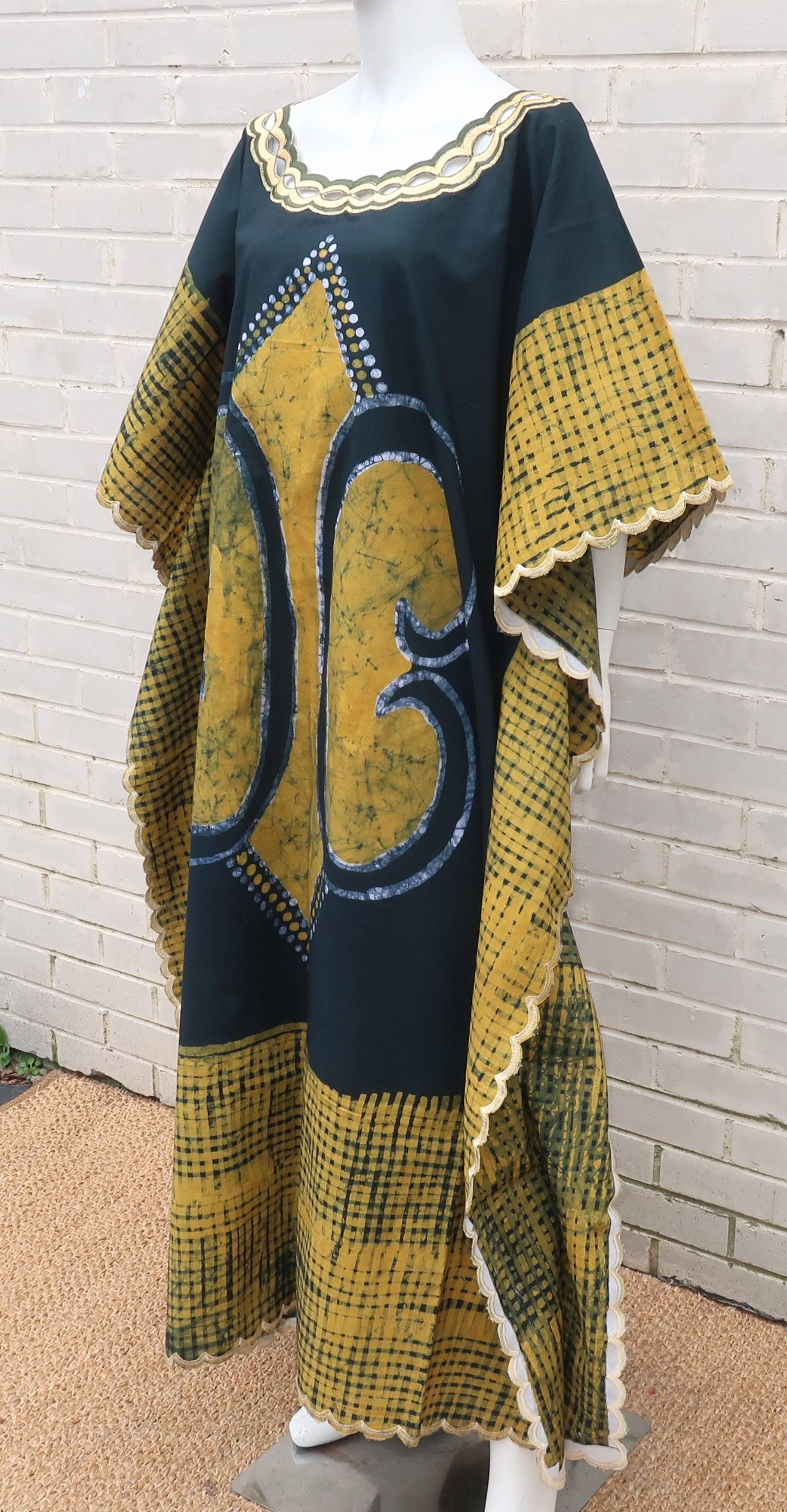 Women's Blue and Yellow Vintage Batik Caftan Lounger