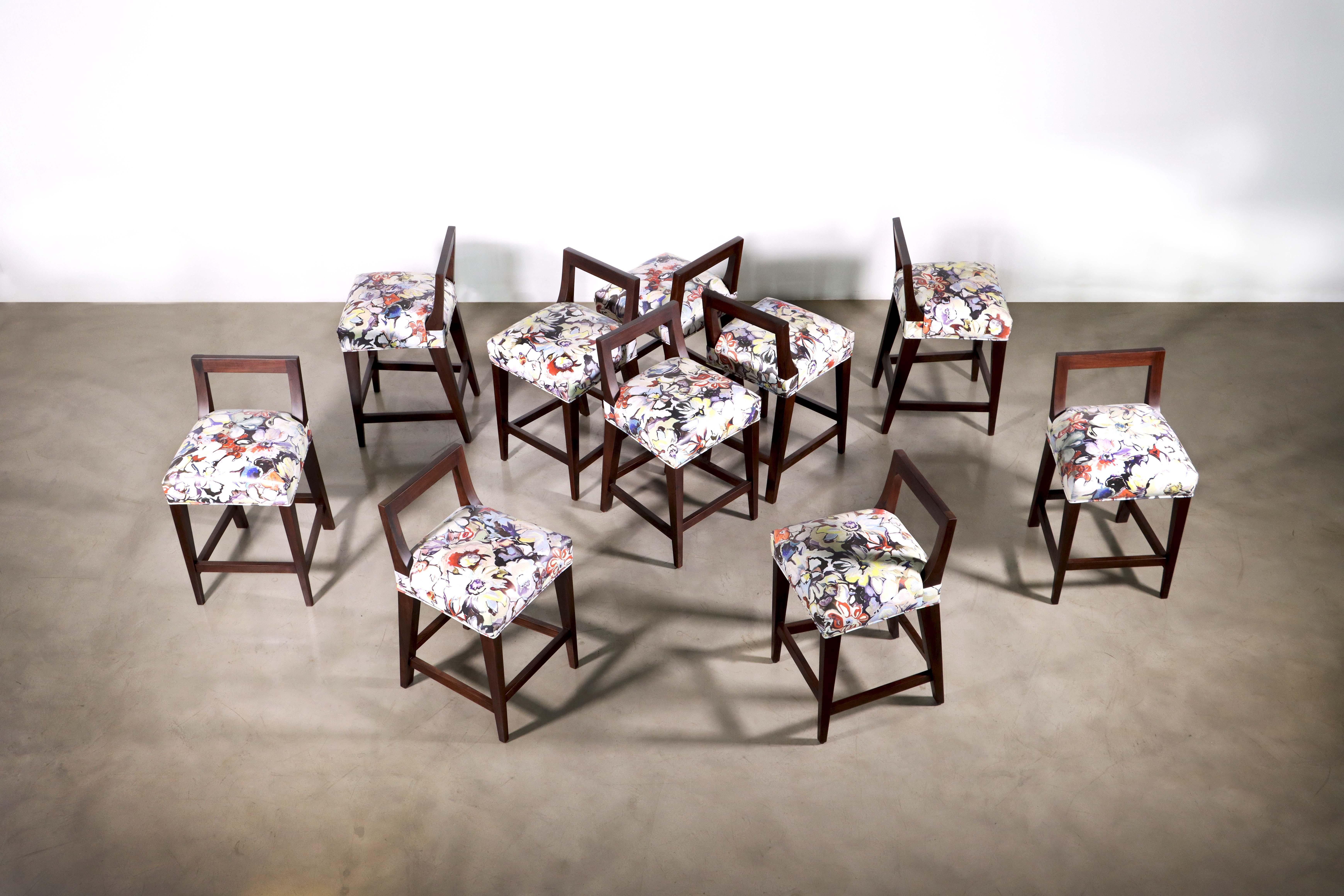 Tabouret contemporain en Wood exotique et cuir floral de Costantini, Ecco en vente 8