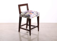 Tabouret contemporain en Wood exotique et cuir floral de Costantini, Ecco