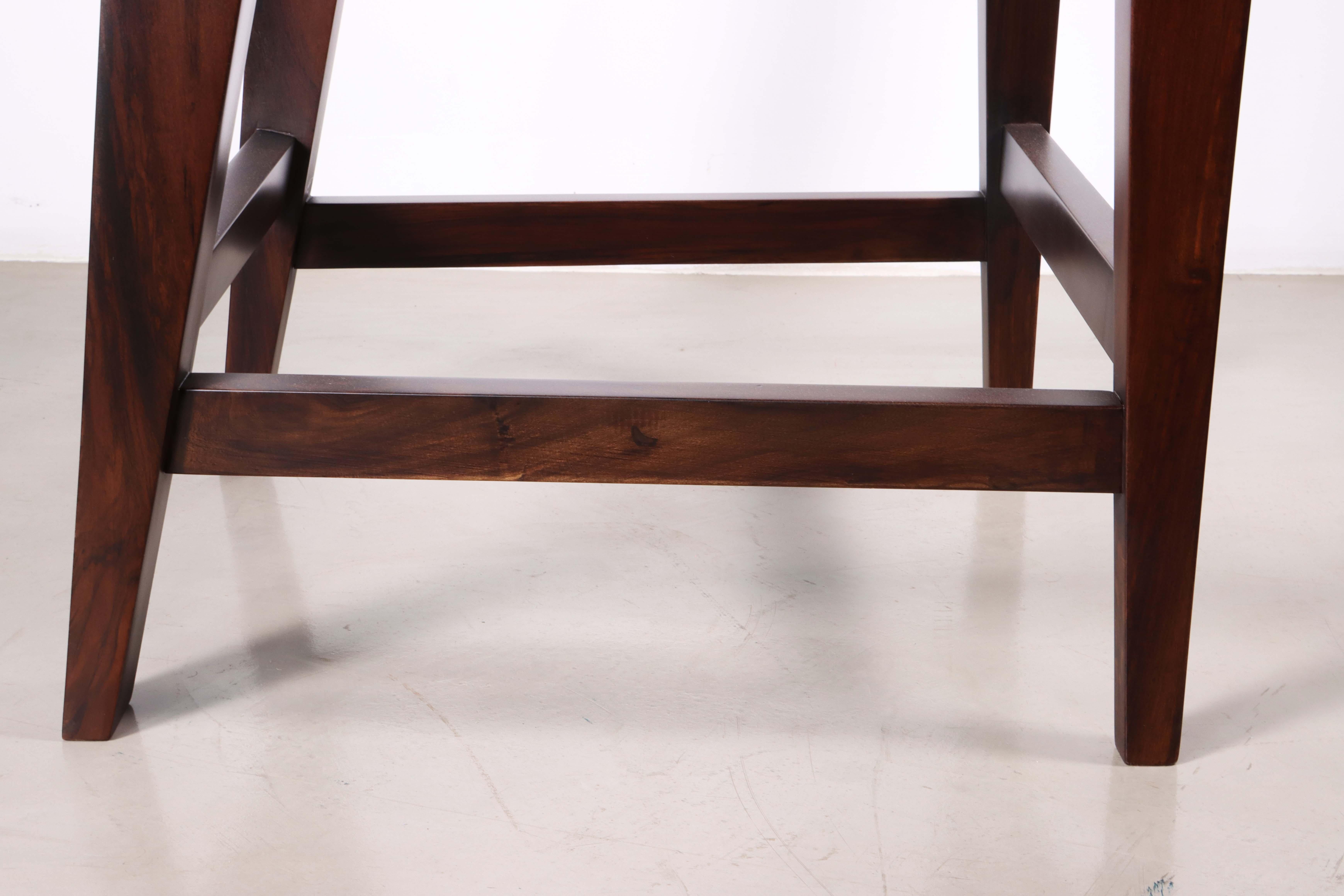 XXIe siècle et contemporain Tabouret contemporain en Wood exotique et cuir floral de Costantini, Ecco en vente