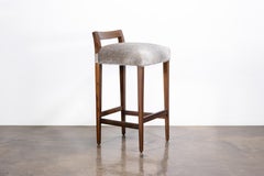 Sgabello contemporaneo in Wood Wood esotico e cuoio grigio di Costantini Umberto, In magazzino