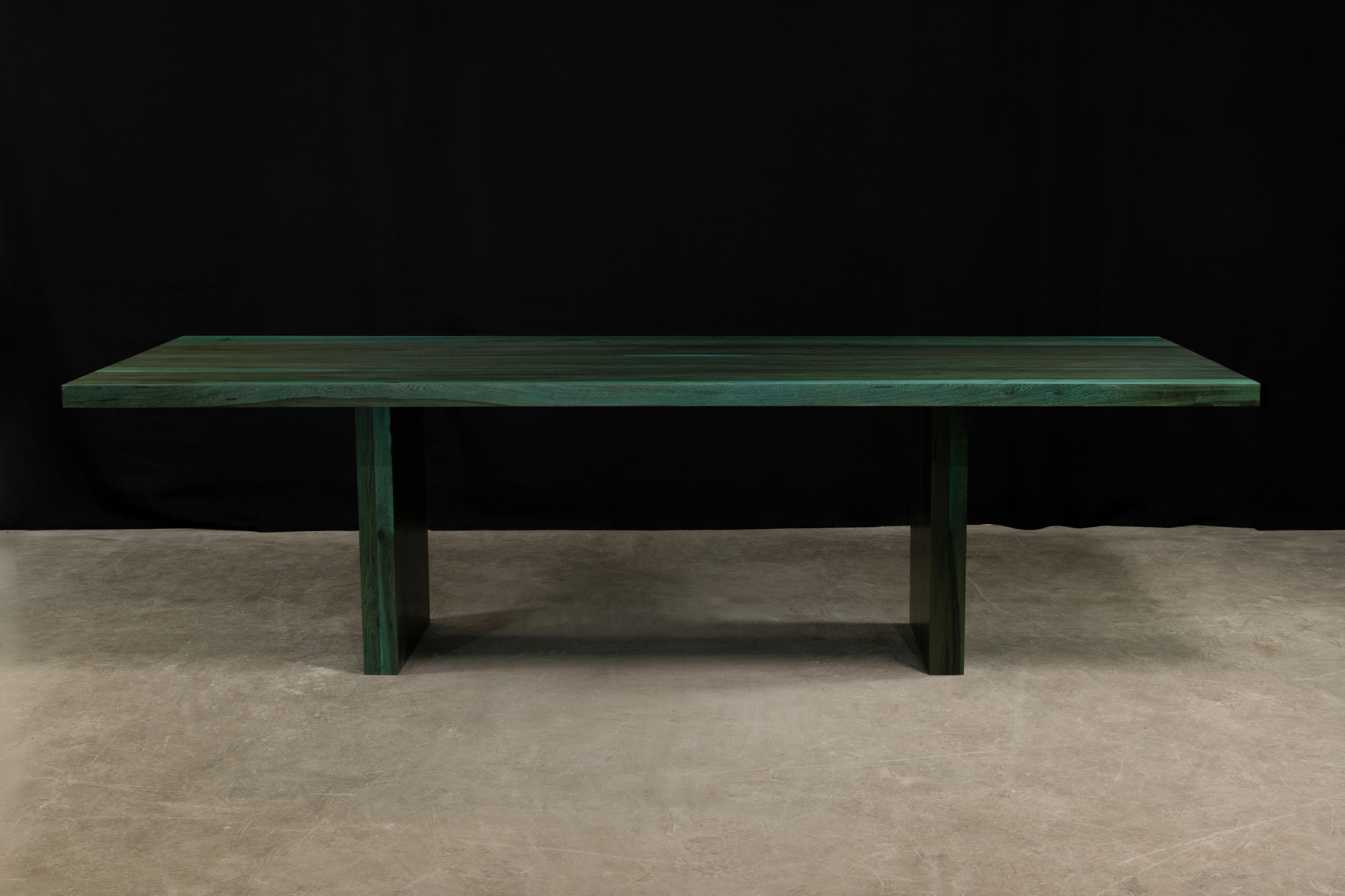 Mesa de Comedor Moderna Minimal con Dos Pedestales de Madera Exótica, Andre Verdi by Costantini Argentino en venta
