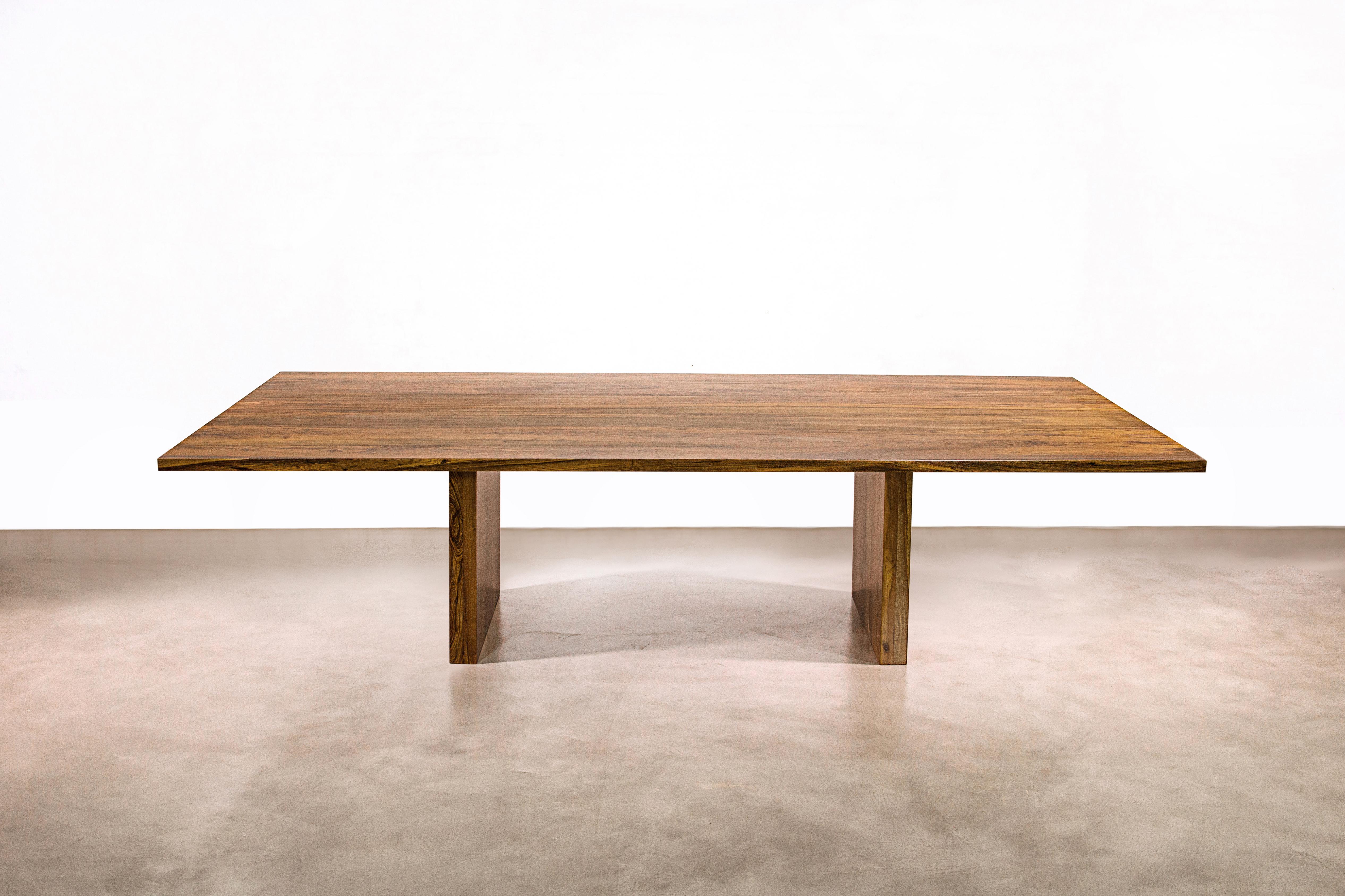 minimal kitchen table