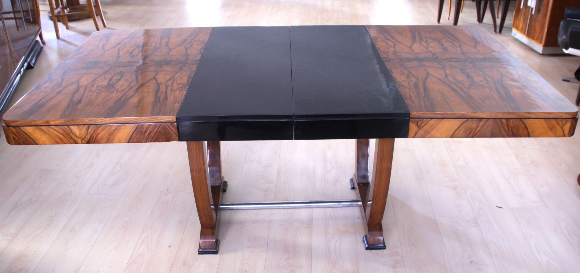 Expandable Art Deco Dining Table, Walnut Veneer, Chrome, France, circa 1930 In Good Condition For Sale In Regensburg, DE
