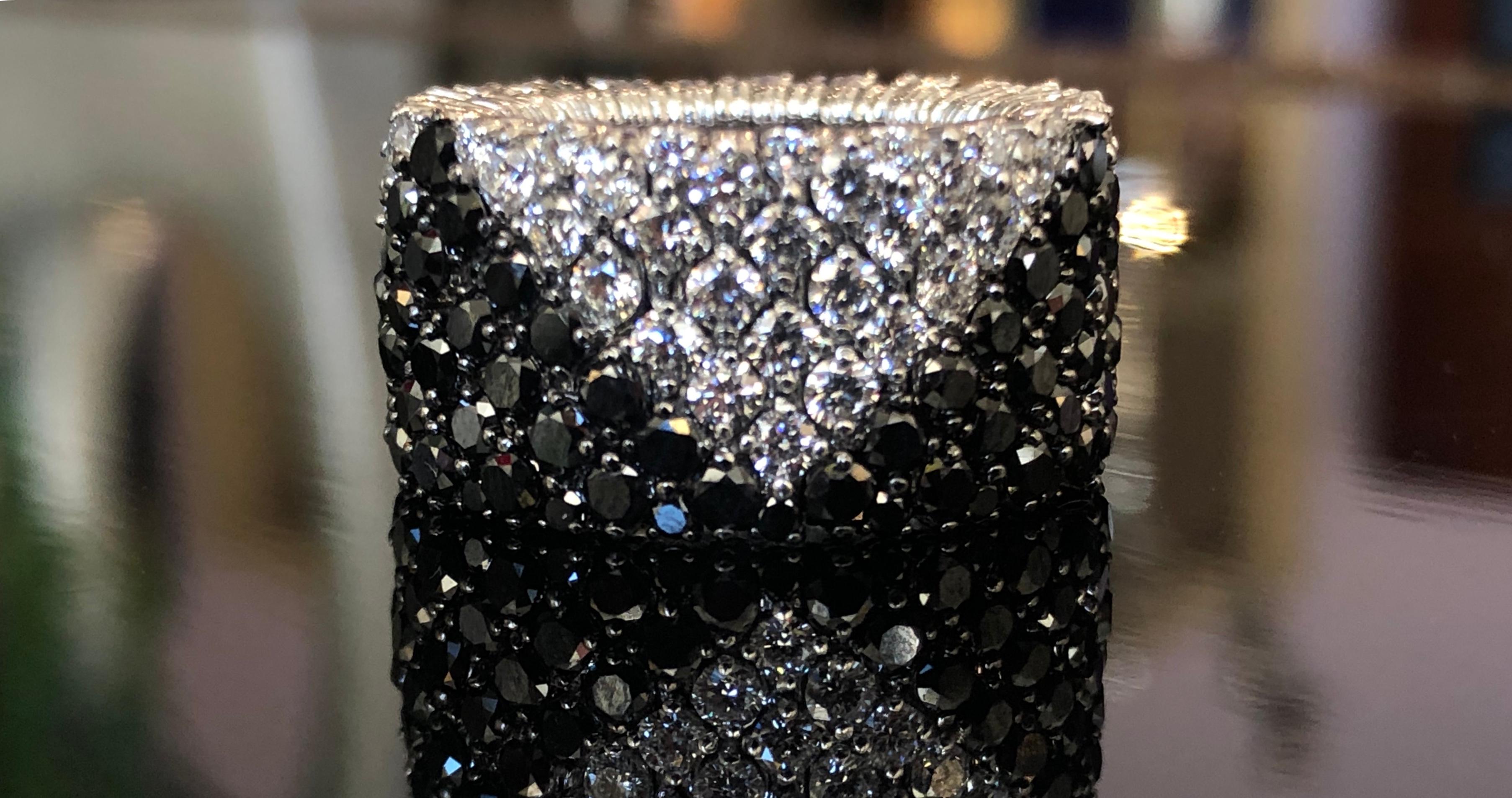 Women's Expandable Black and White Diamond Band Ring