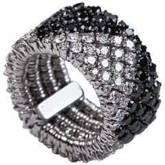 Expandable Black and White Diamond Band Ring