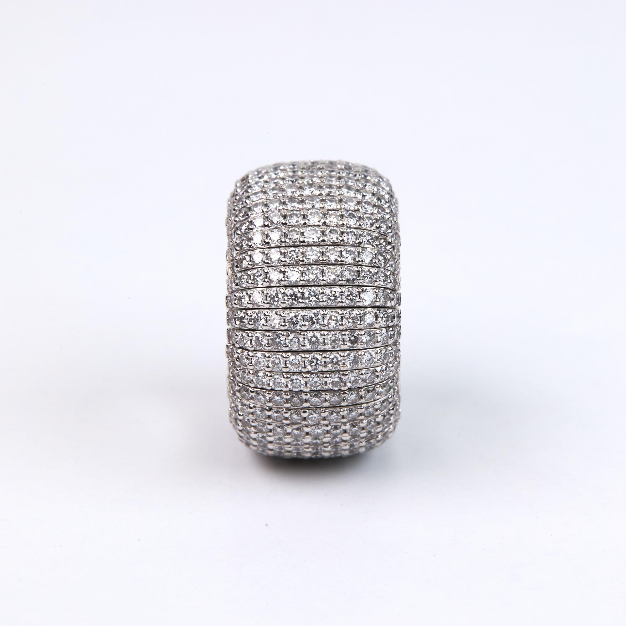 Round Cut Expandable Diamond Band Ring