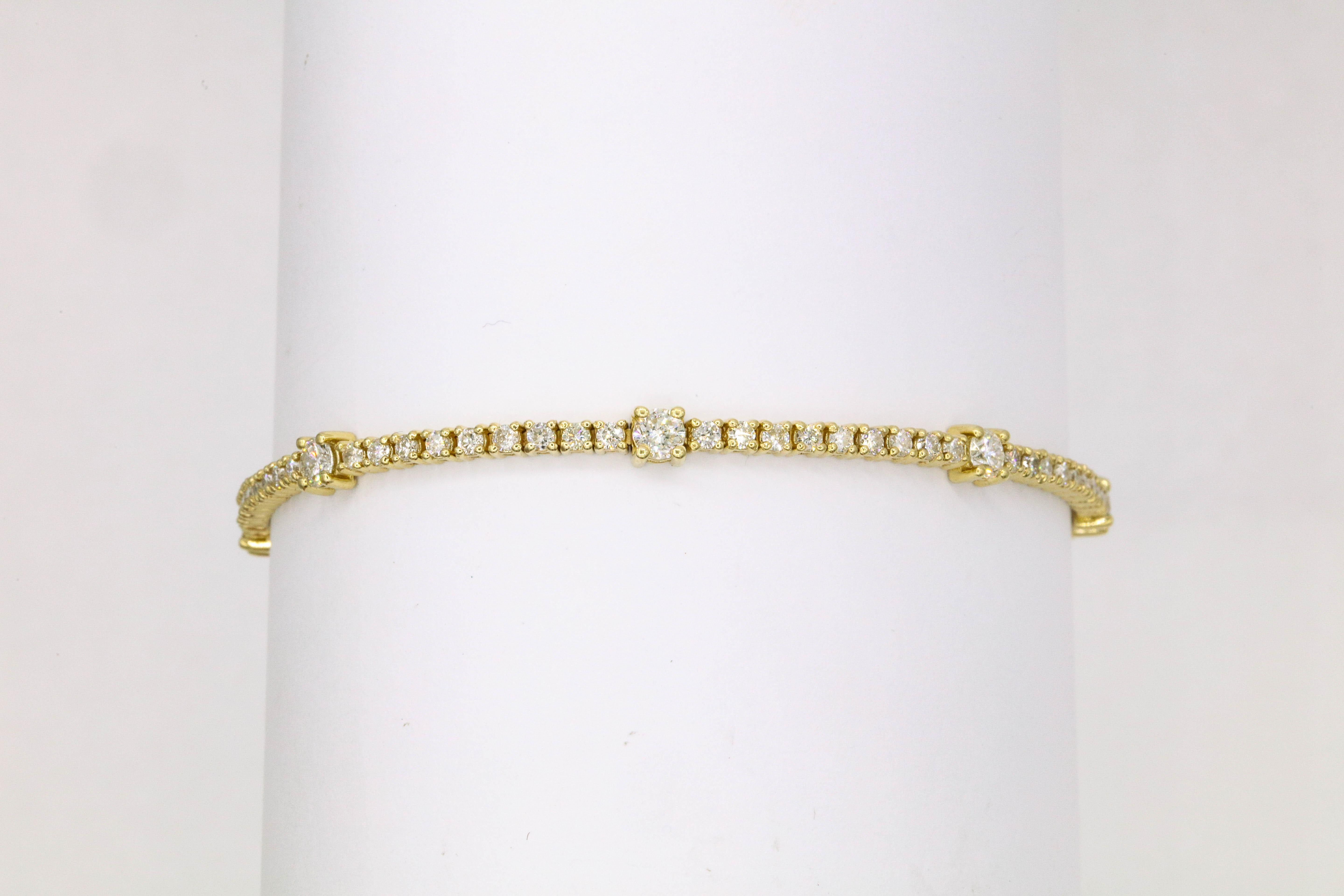 Contemporain Bracelet tennis extensible en diamants de 2 carats en vente