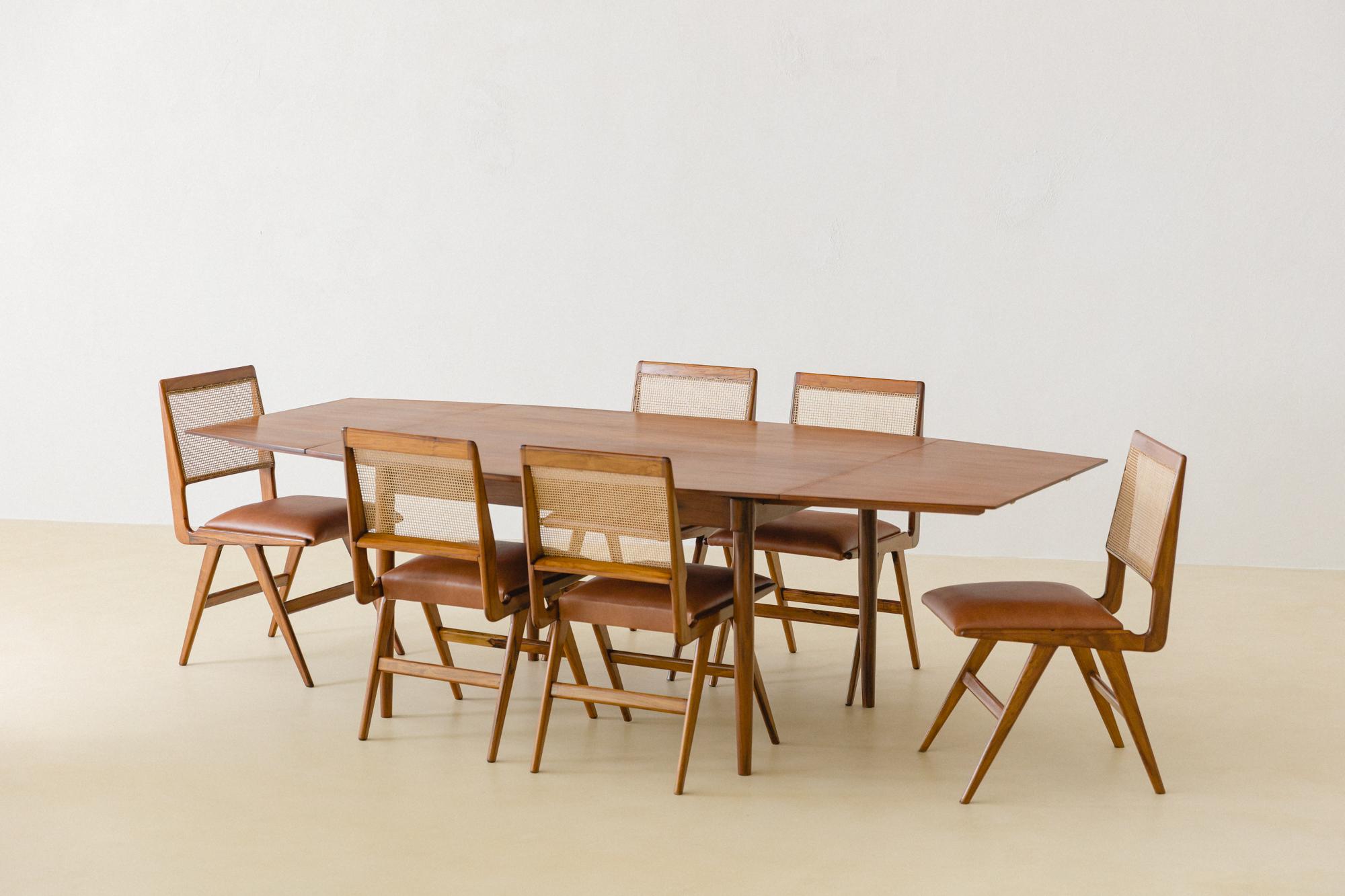 Expandable Dining Table in Caviuna by Carlo Hauner, Brazilian Midcentury, 1950s For Sale 5