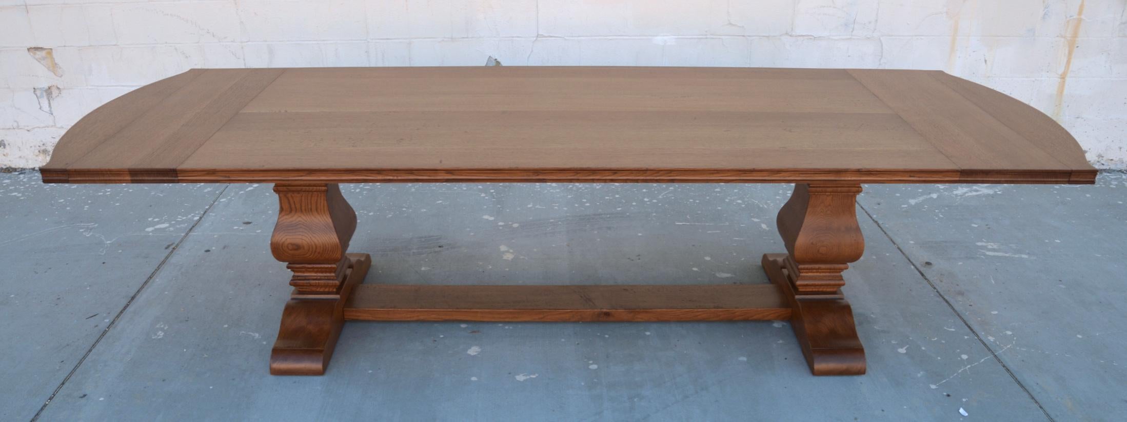 Expandable Dining Table Made from Rift Sawn Oak Custom Made By Petersen Antiques In New Condition For Sale In Los Angeles, CA