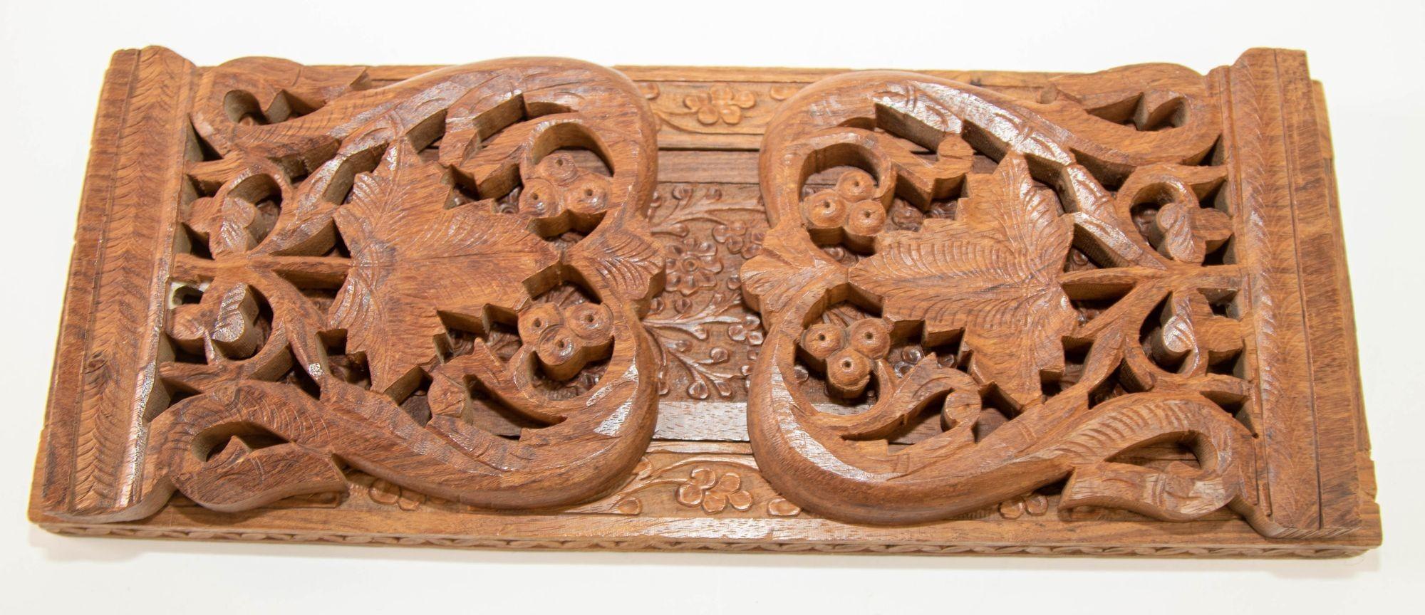 Hand-Carved Expandable Hand carved Teak Wood Book Shelf Bookends from India 1950s For Sale