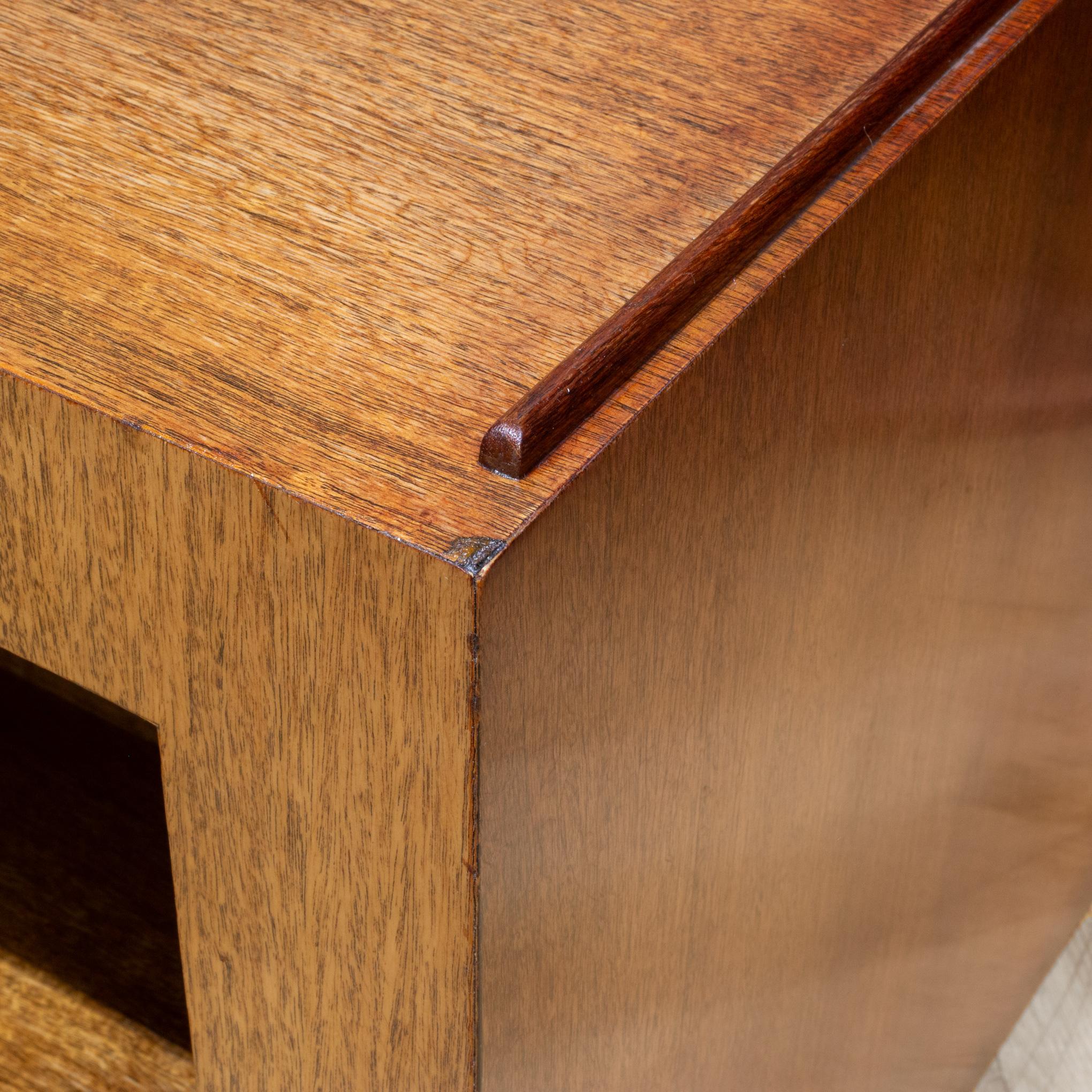 Expandable Mahogany and Cork Desk, Paul Frankl for Johnson Furniture c.1950 For Sale 8