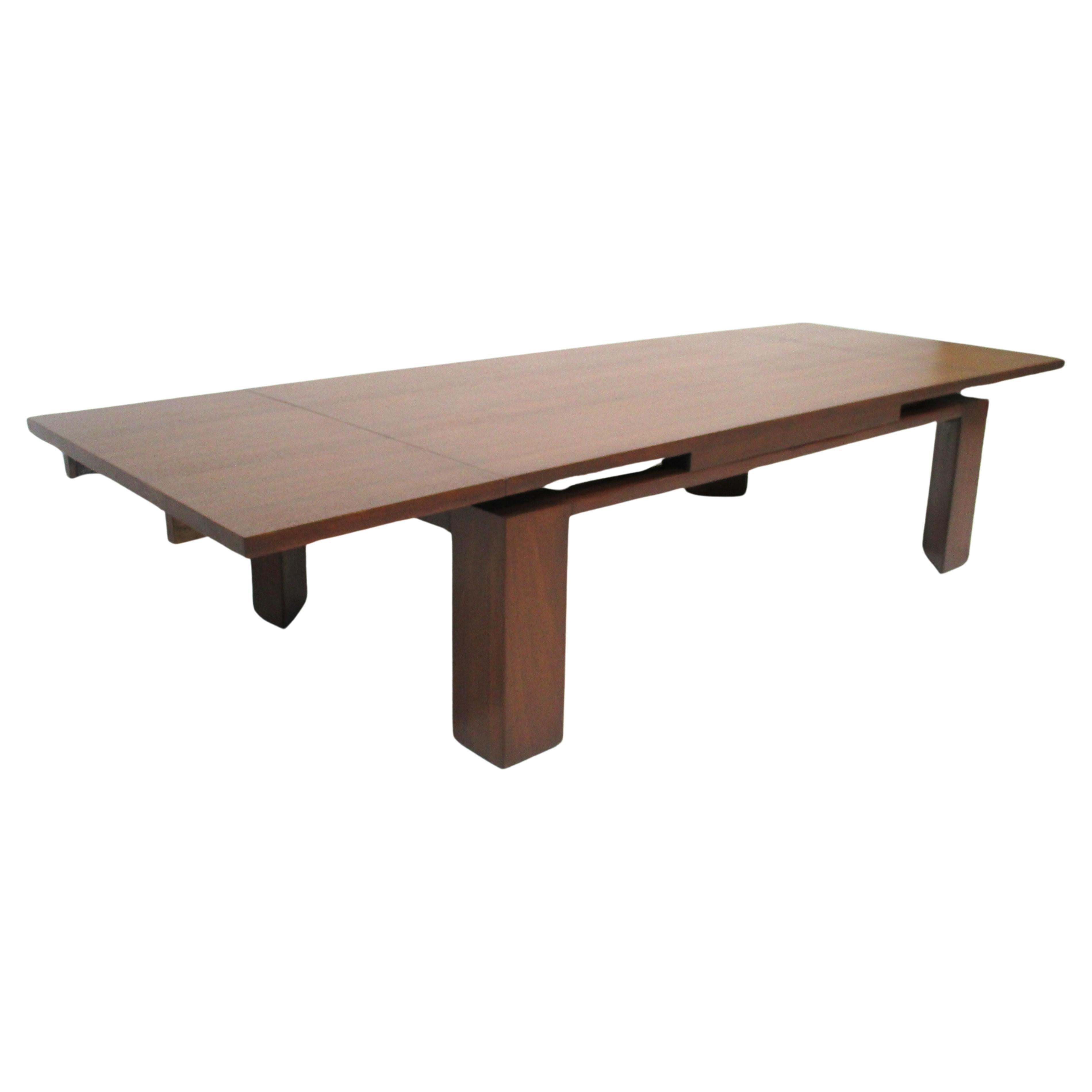 Expandable Refectory Coffee Table by Edward Wormley for Dunbar  For Sale 5