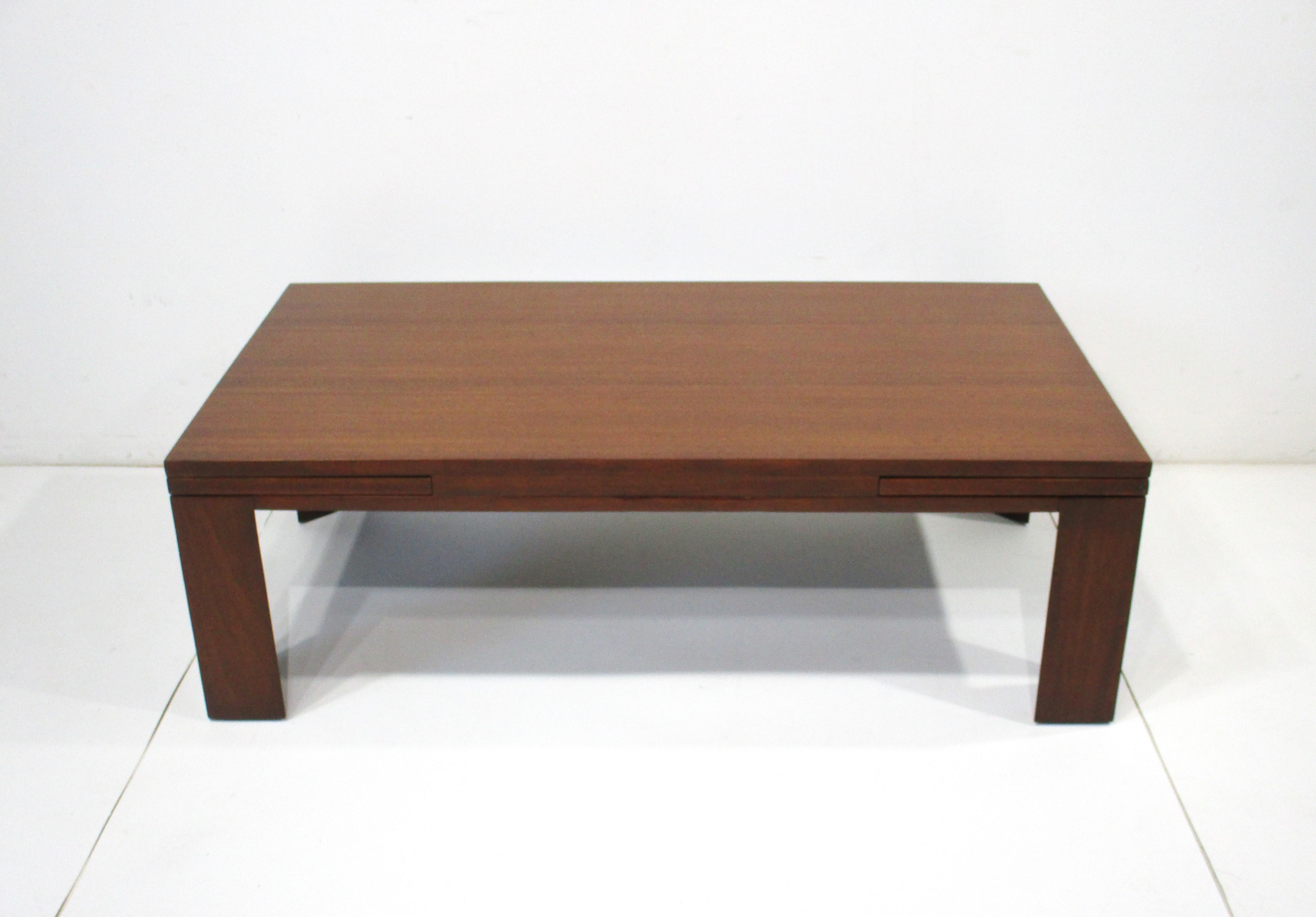 Expandable Refectory Coffee Table by Edward Wormley for Dunbar  For Sale 7