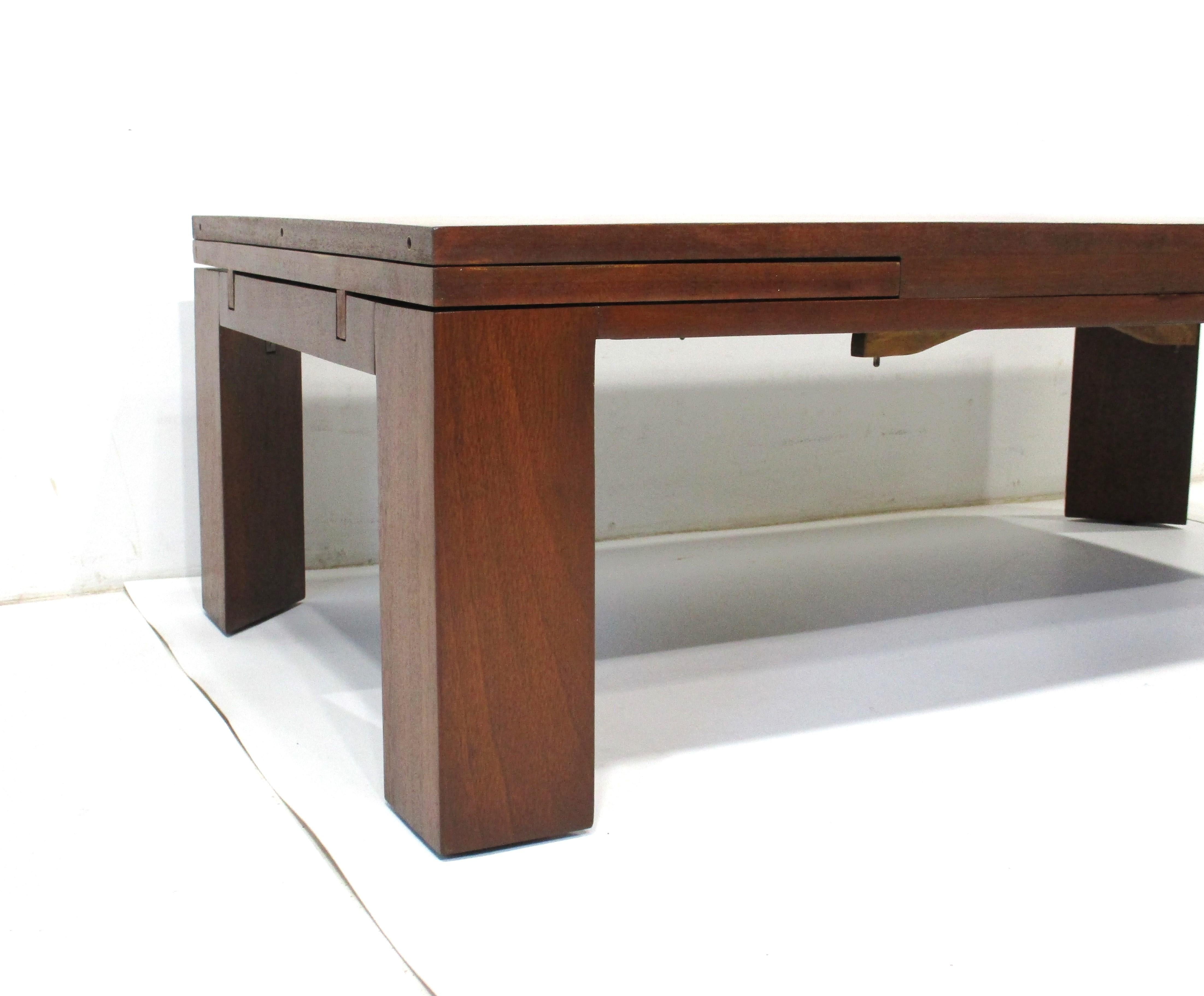 Expandable Refectory Coffee Table by Edward Wormley for Dunbar  In Good Condition For Sale In Cincinnati, OH