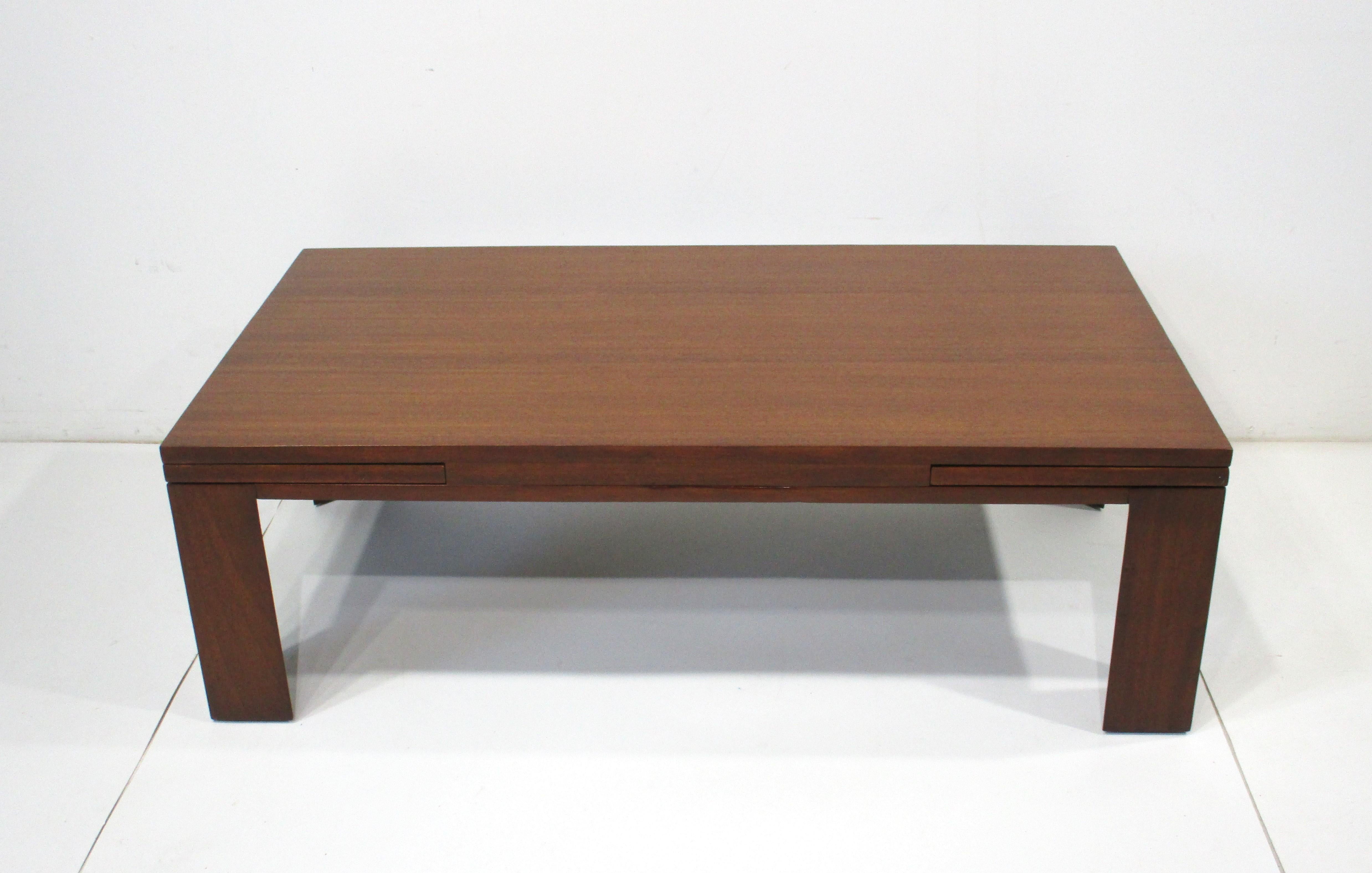 Mahogany Expandable Refectory Coffee Table by Edward Wormley for Dunbar  For Sale