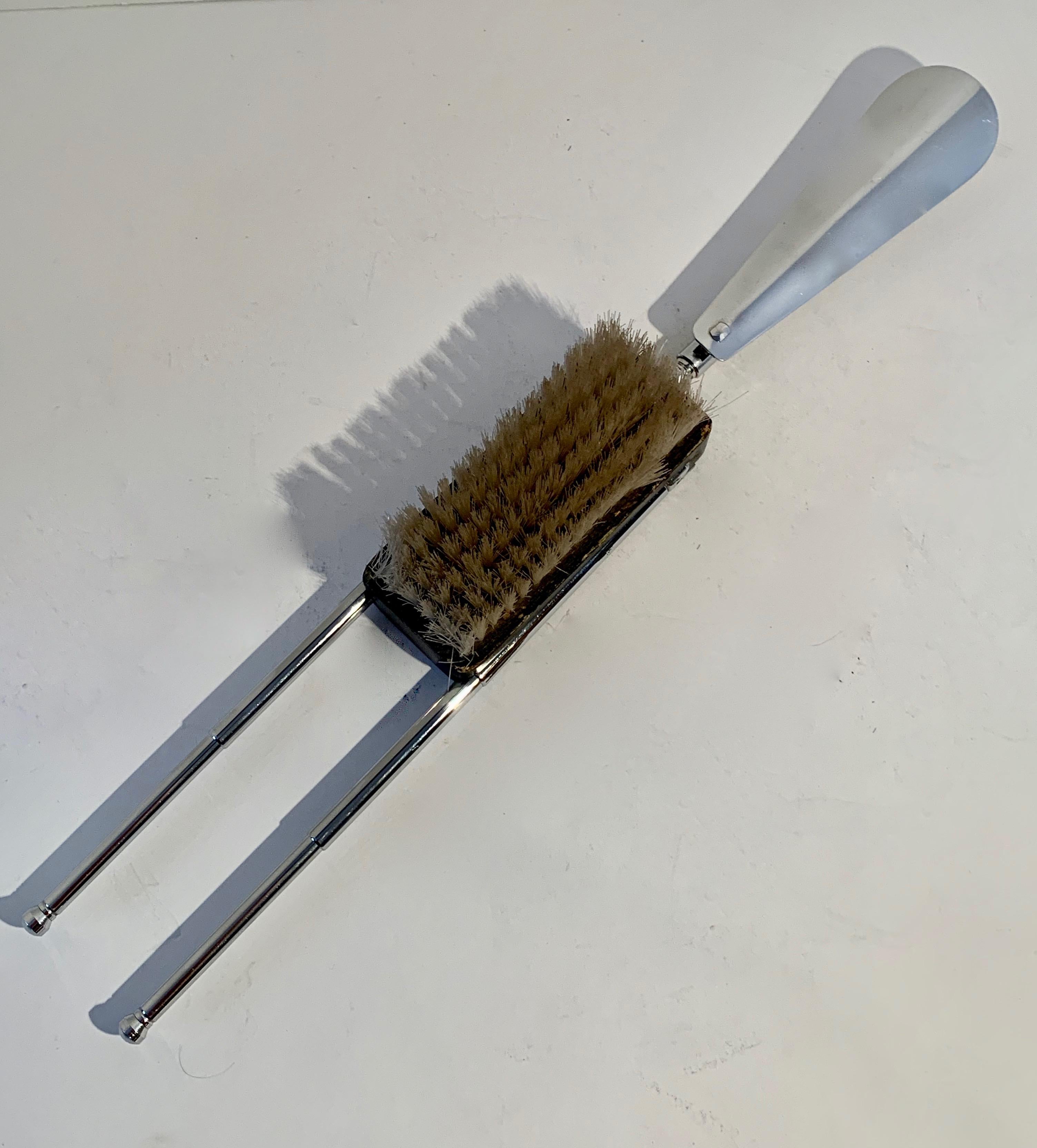 Expandable Suit or Equine Boot Brush and Shoe Horn In Good Condition For Sale In Los Angeles, CA