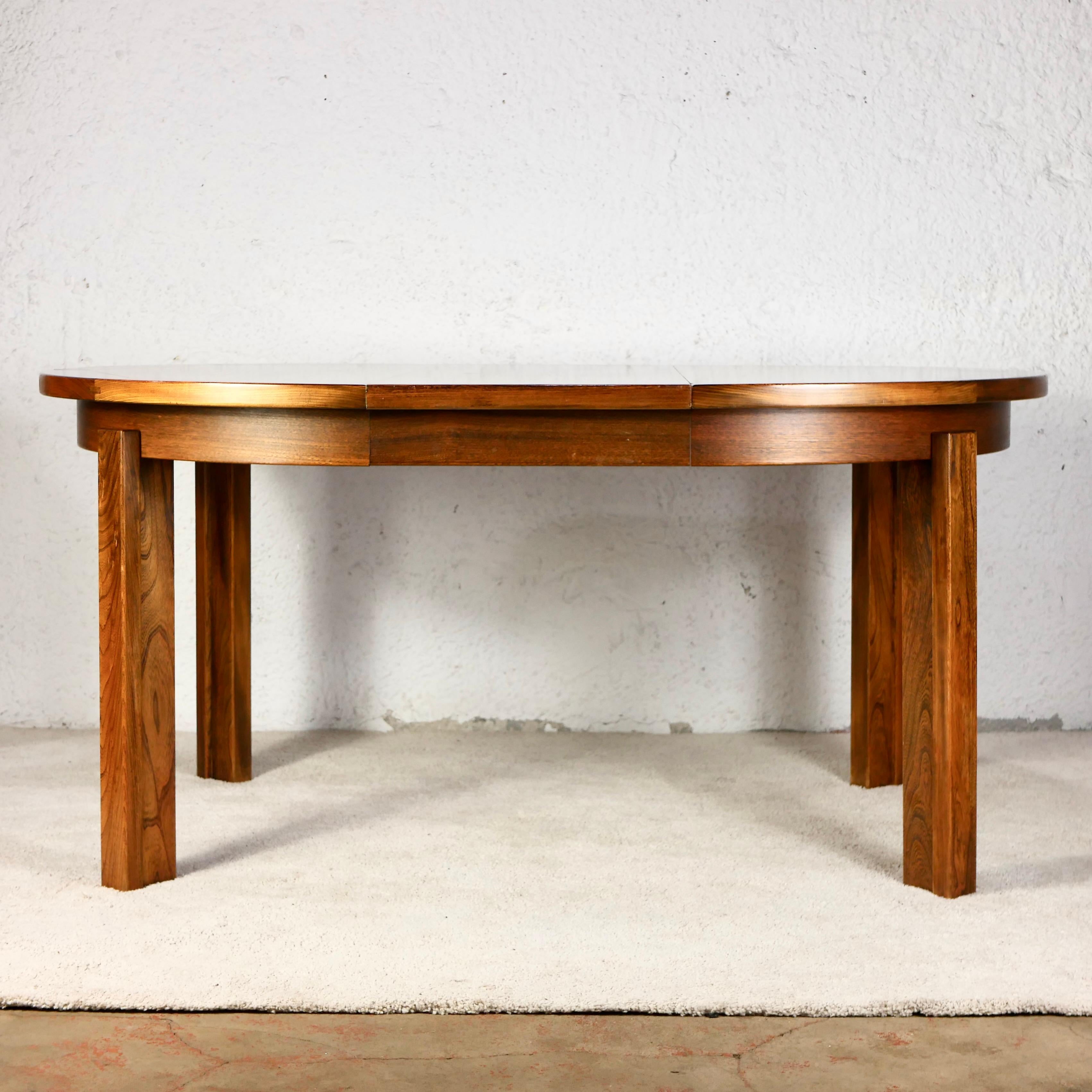 Brutalist Expandable table (115-203cm) in solid elm by Maison Regain, 1970s, France