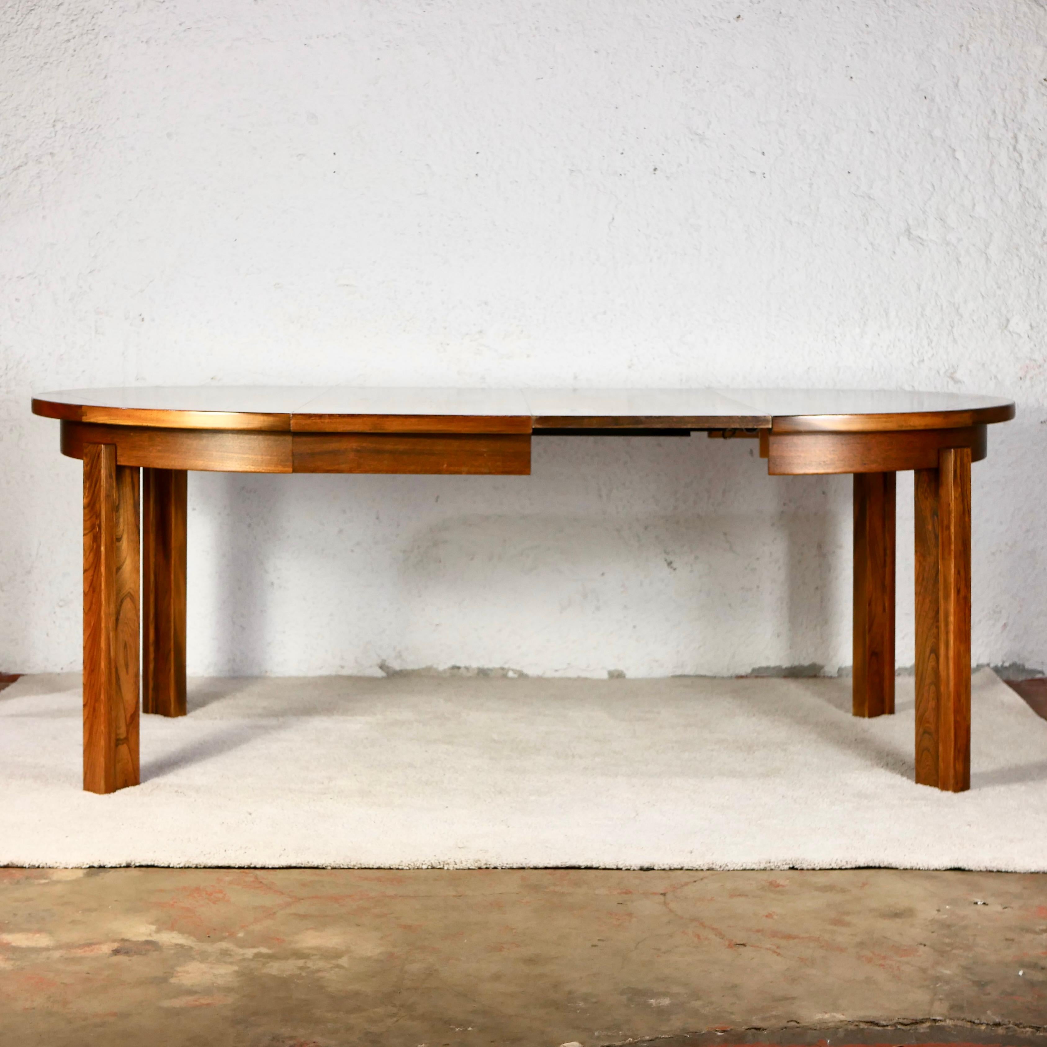 French Expandable table (115-203cm) in solid elm by Maison Regain, 1970s, France