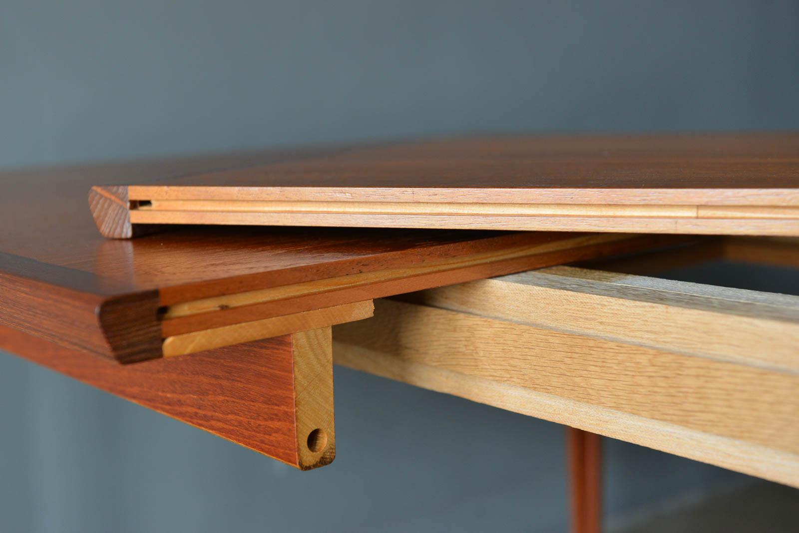 Expandable Teak Dining Table by Henry Rosengren Hansen, ca. 1960 7