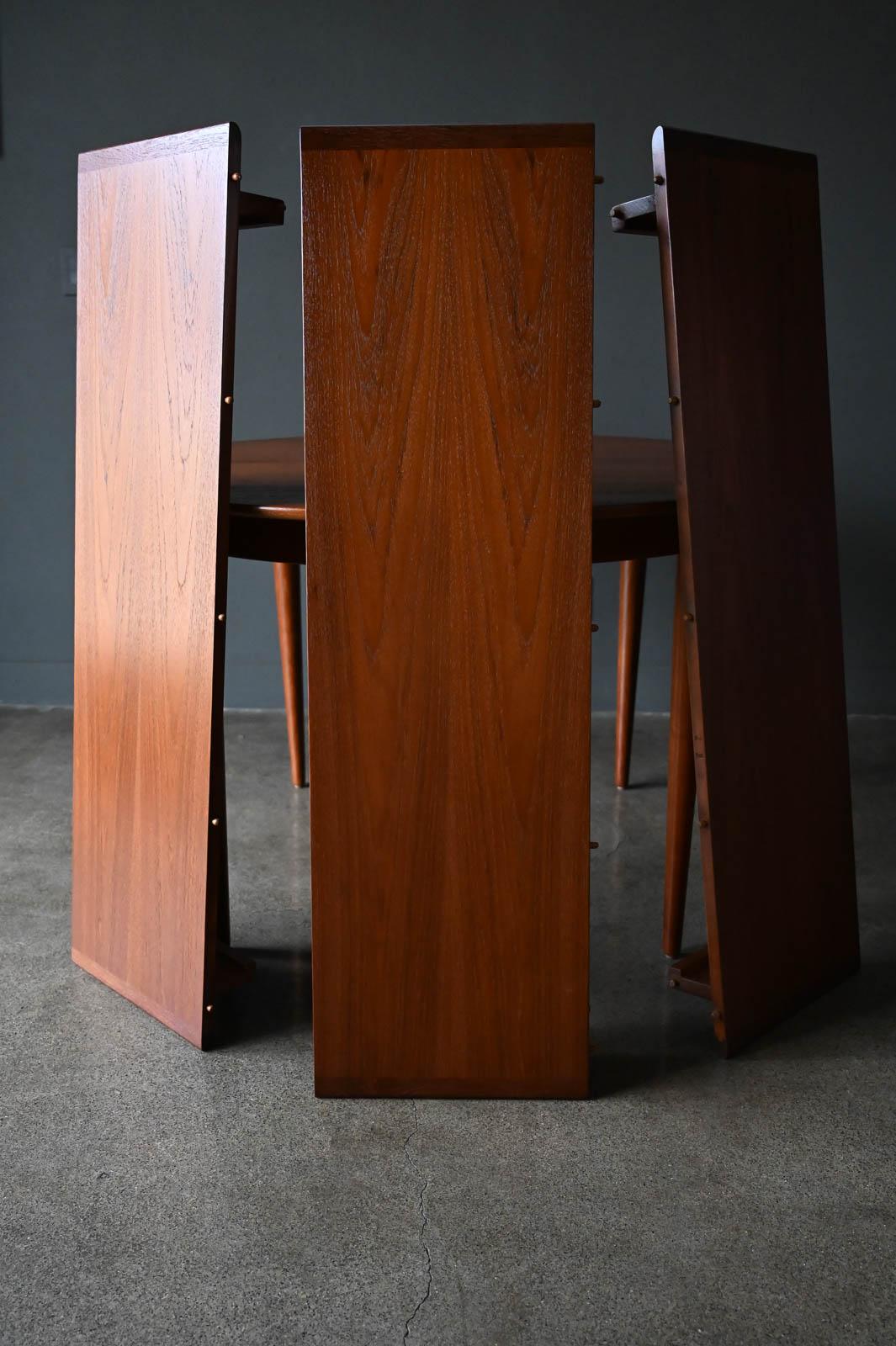 Expandable Teak Dining Table with Three Extension Leaves, Norway Ca. 1960 3