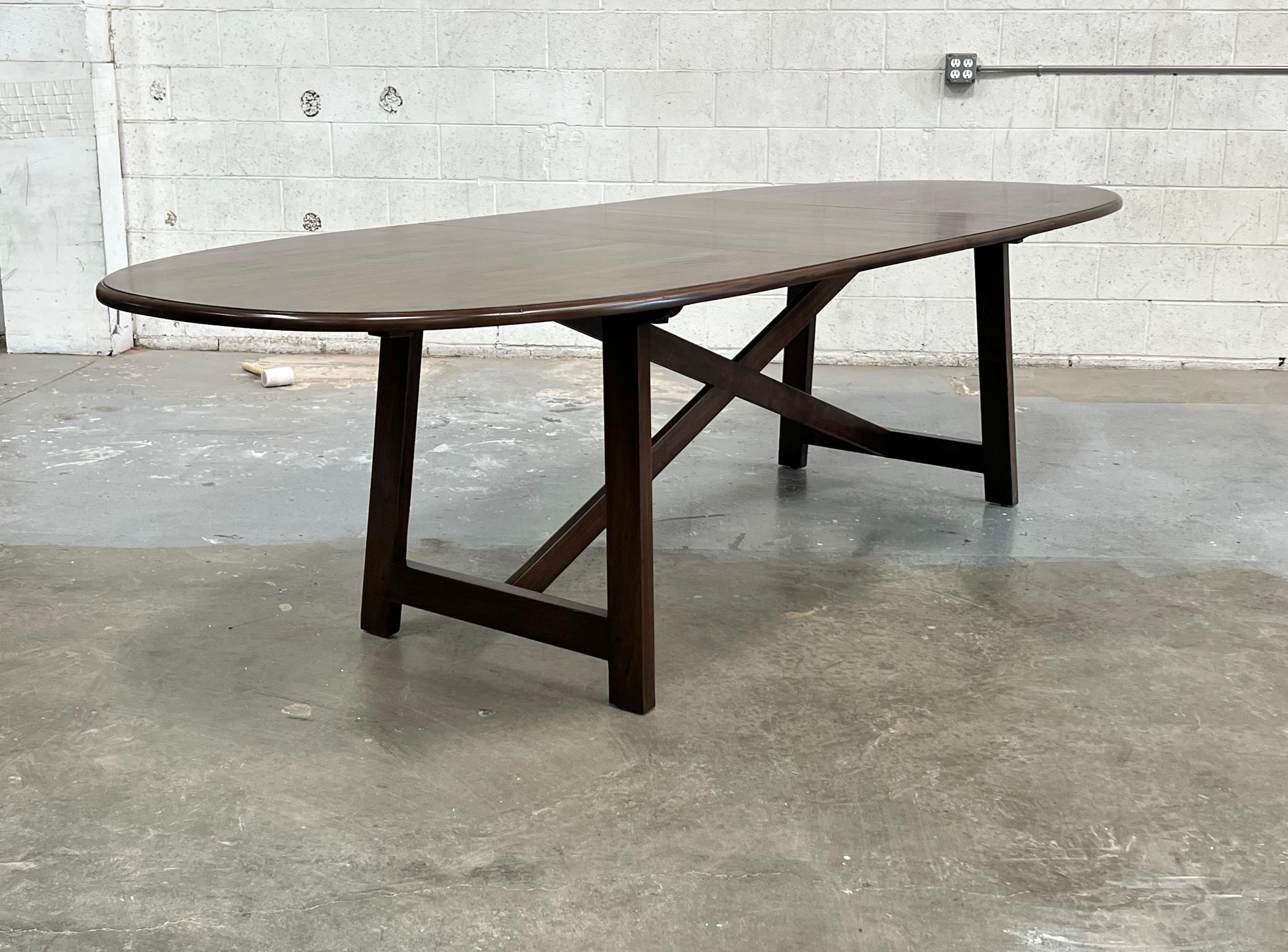 Eva Dining Table in Walnut (Expandable)  In New Condition For Sale In Los Angeles, CA