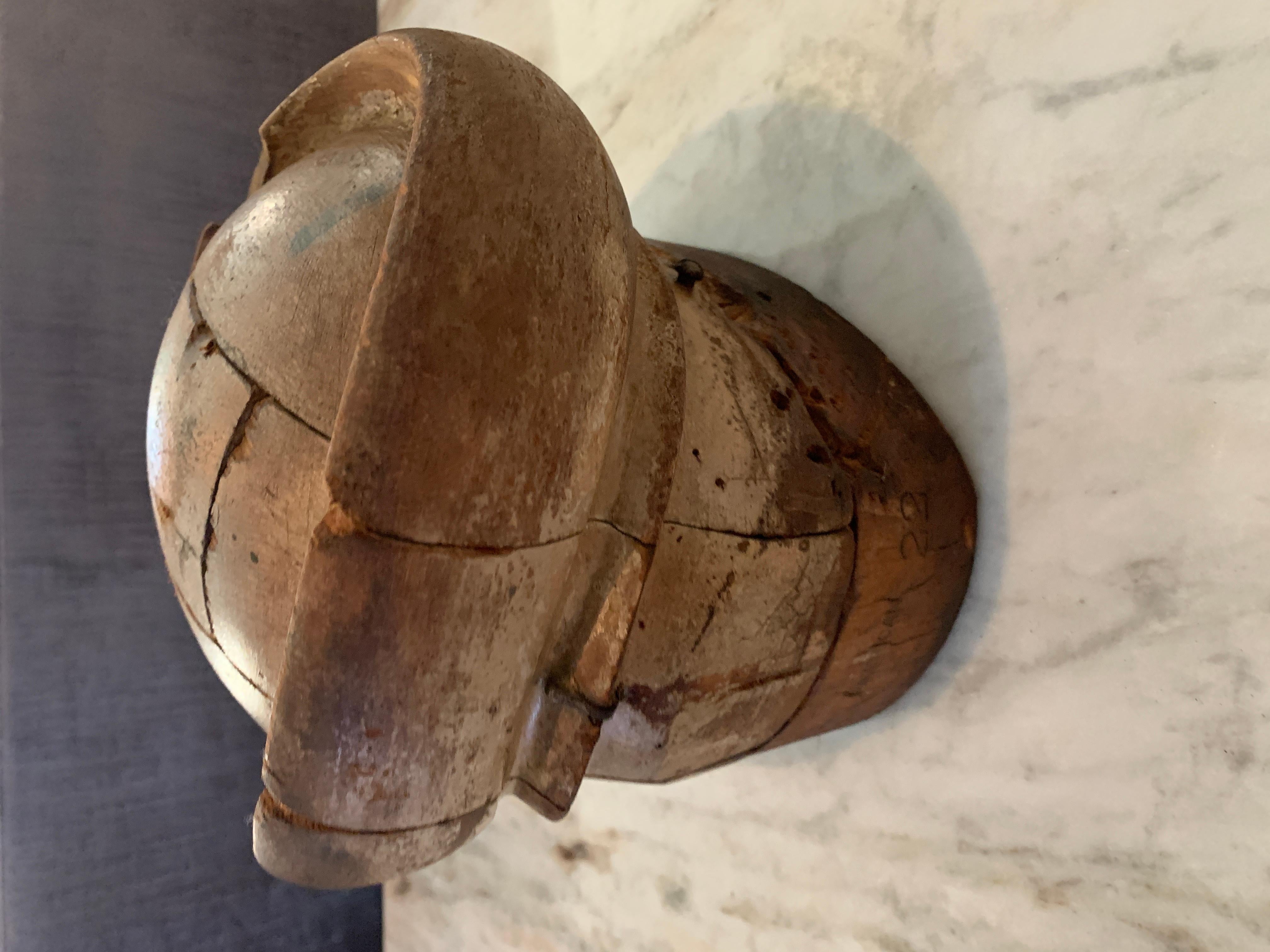 Early 20th Century Adjustable French Wooden Milliner Hat Form 3