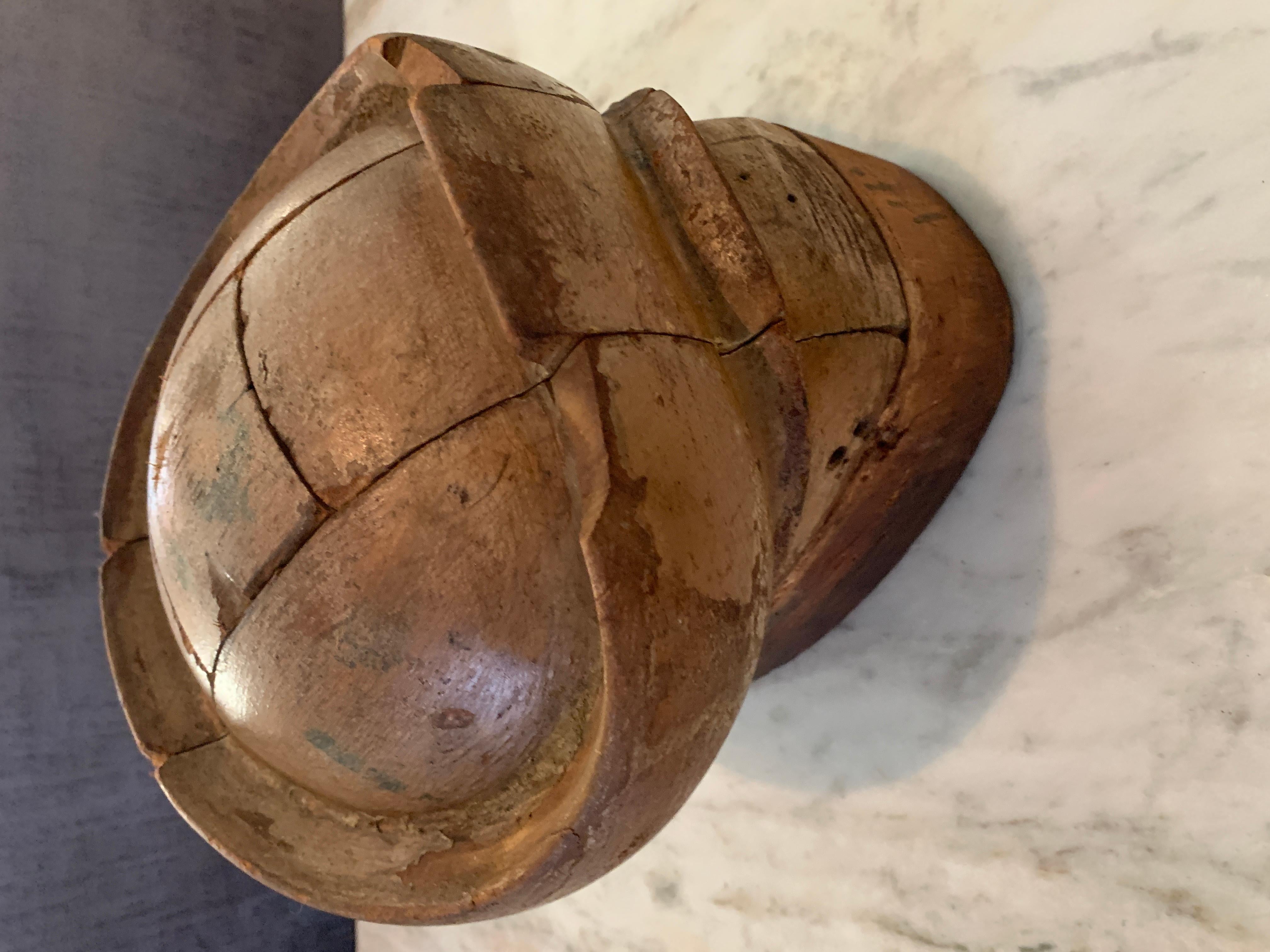 Early 20th Century Adjustable French Wooden Milliner Hat Form 5