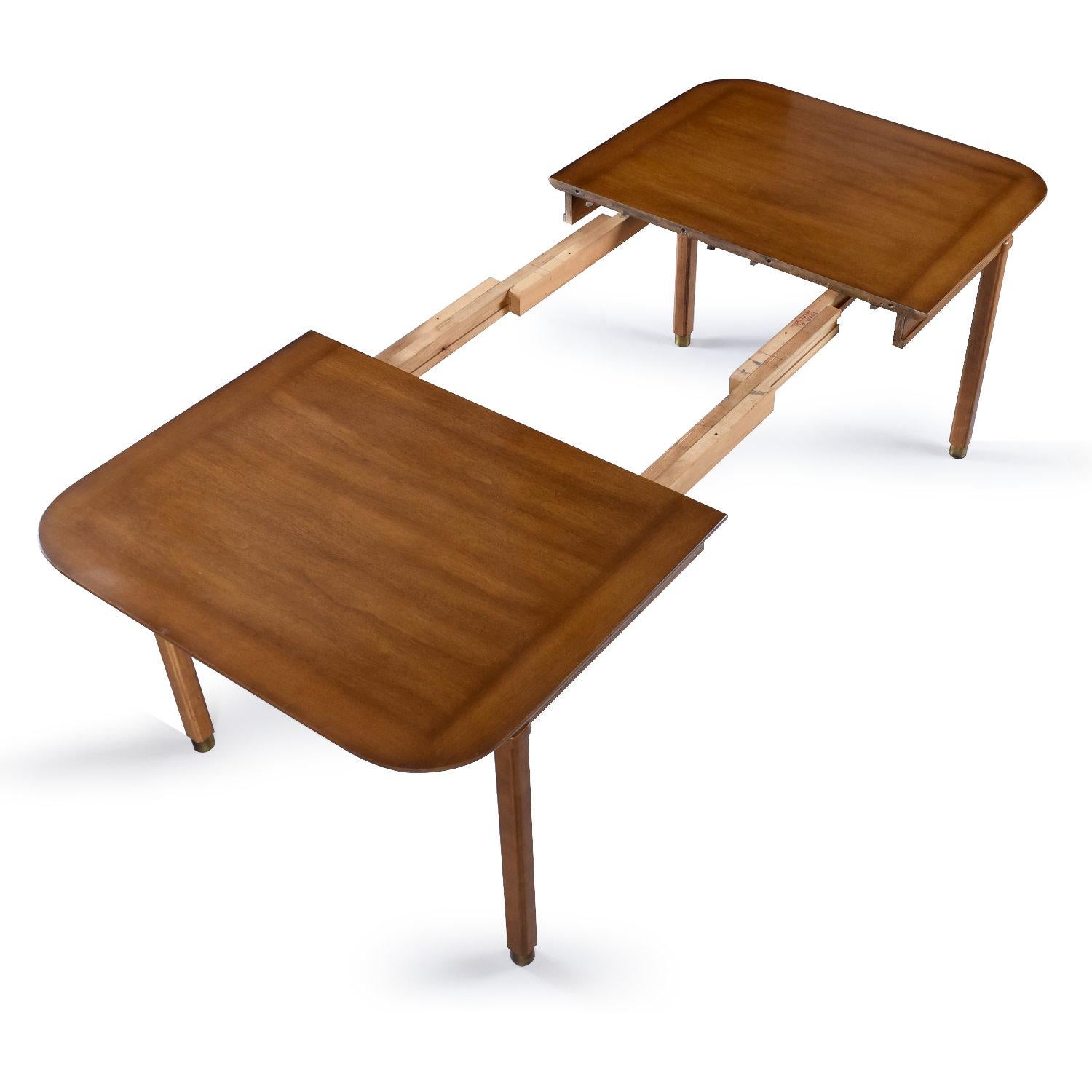 Mesa de comedor rectangular redondeada para 8 personas, moderna de mediados de siglo, extensible con 3 hojas en Bueno estado para la venta en Chattanooga, TN
