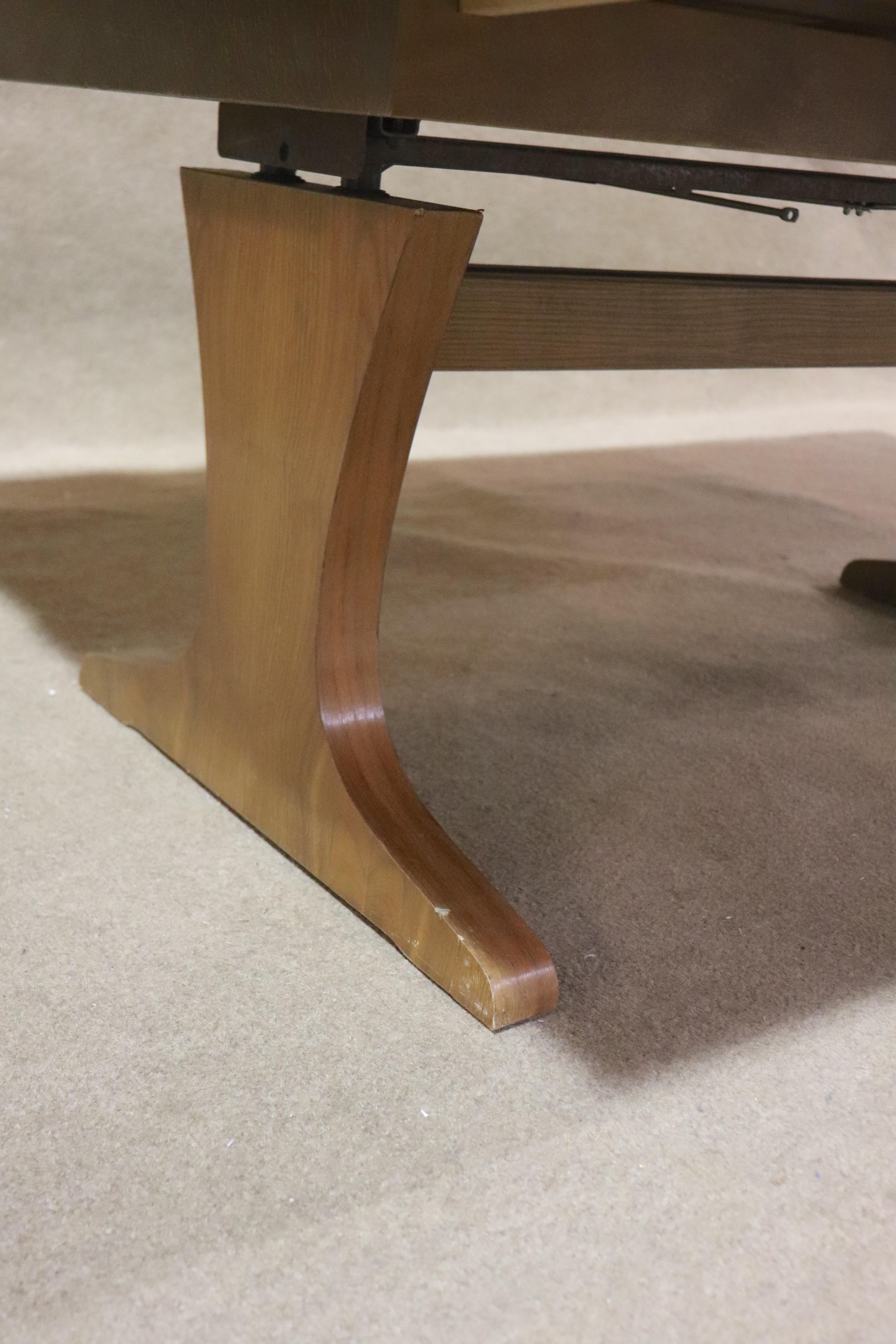 Table basse extensible avec plateau en parquet en vente 3