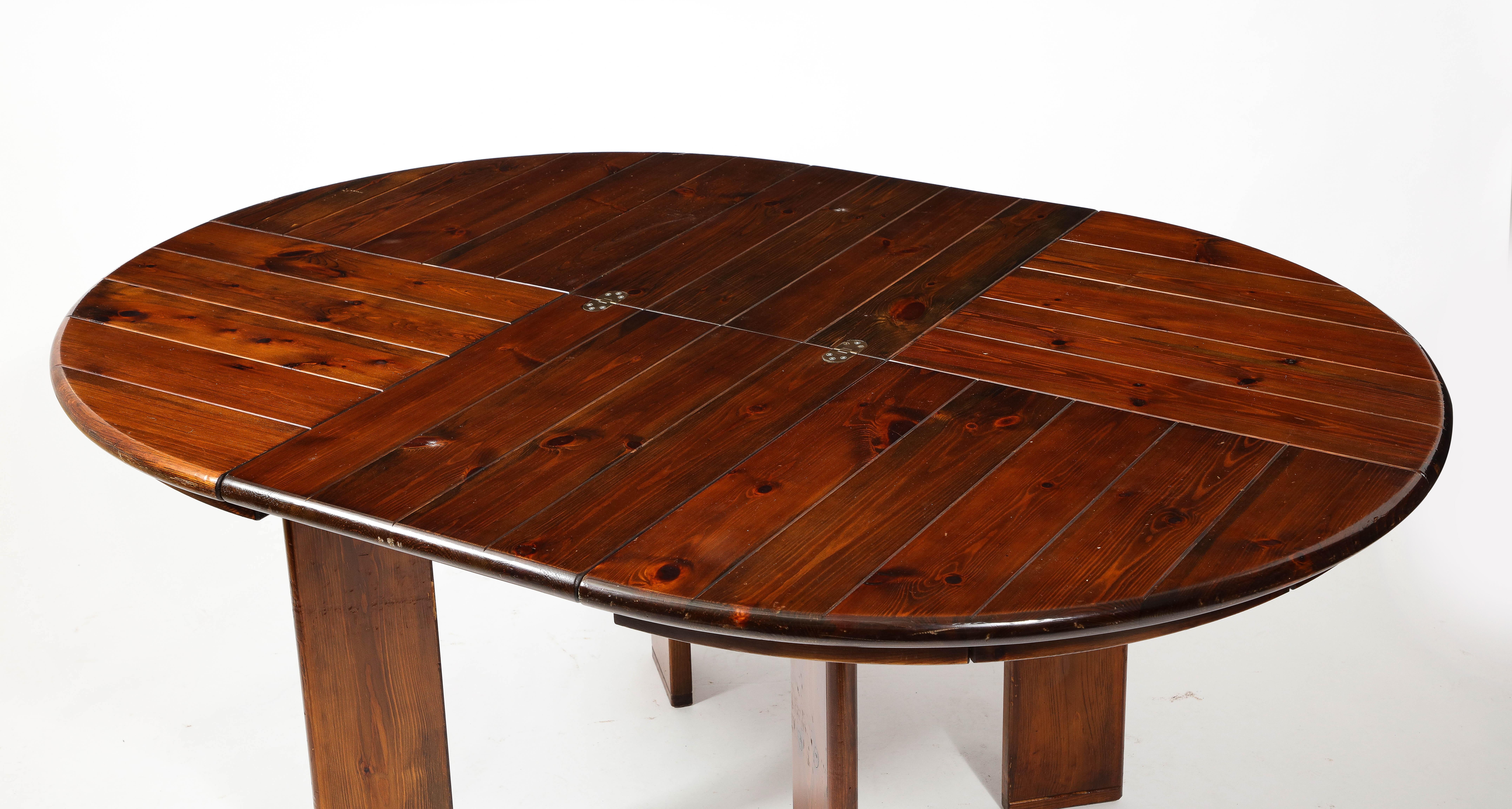 Silvio Coppola Large Round Expandable Dining Table in Pine, Italy 1960's 4