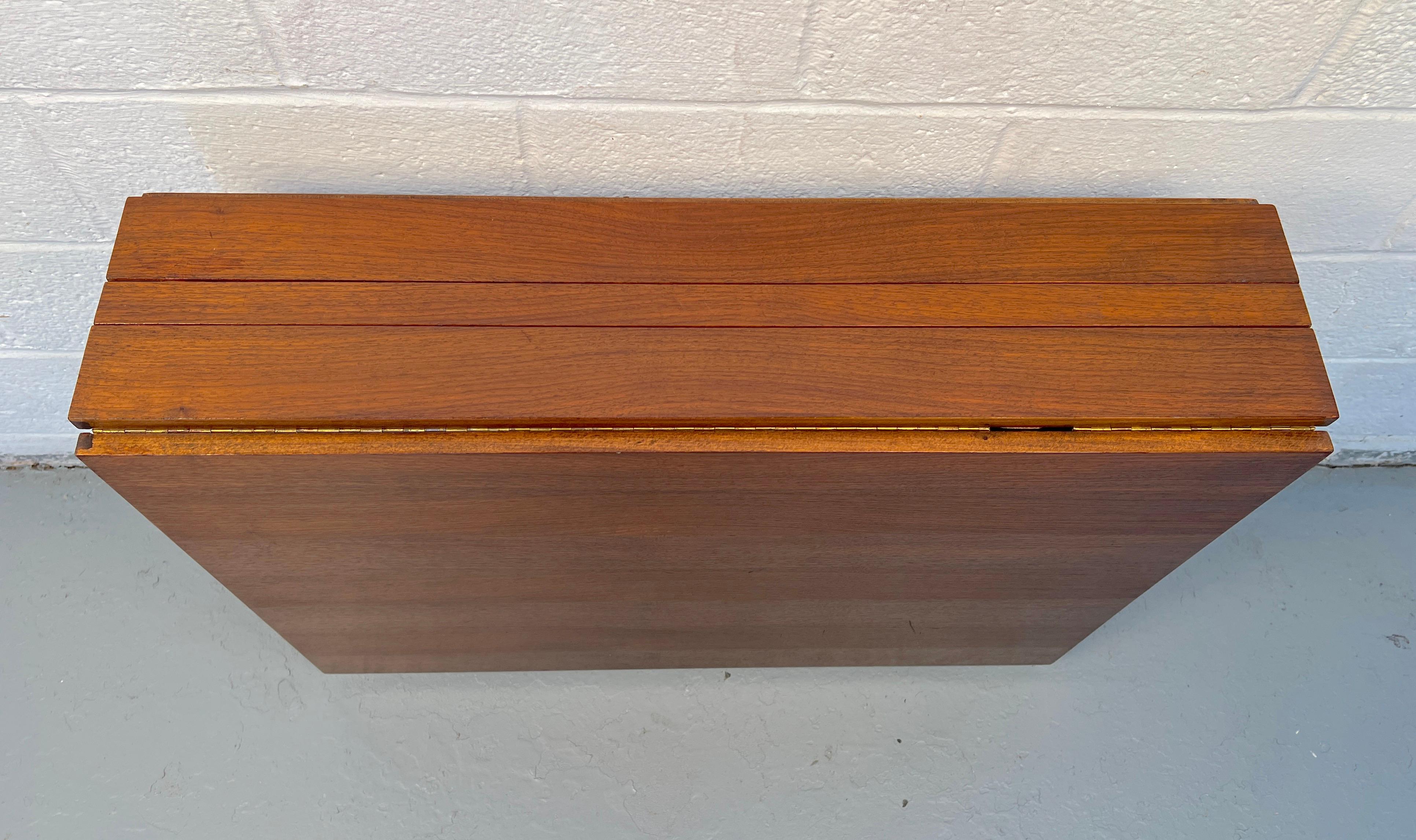 Table à feuilles tombantes en noyer avec piètement extensible en vente 9