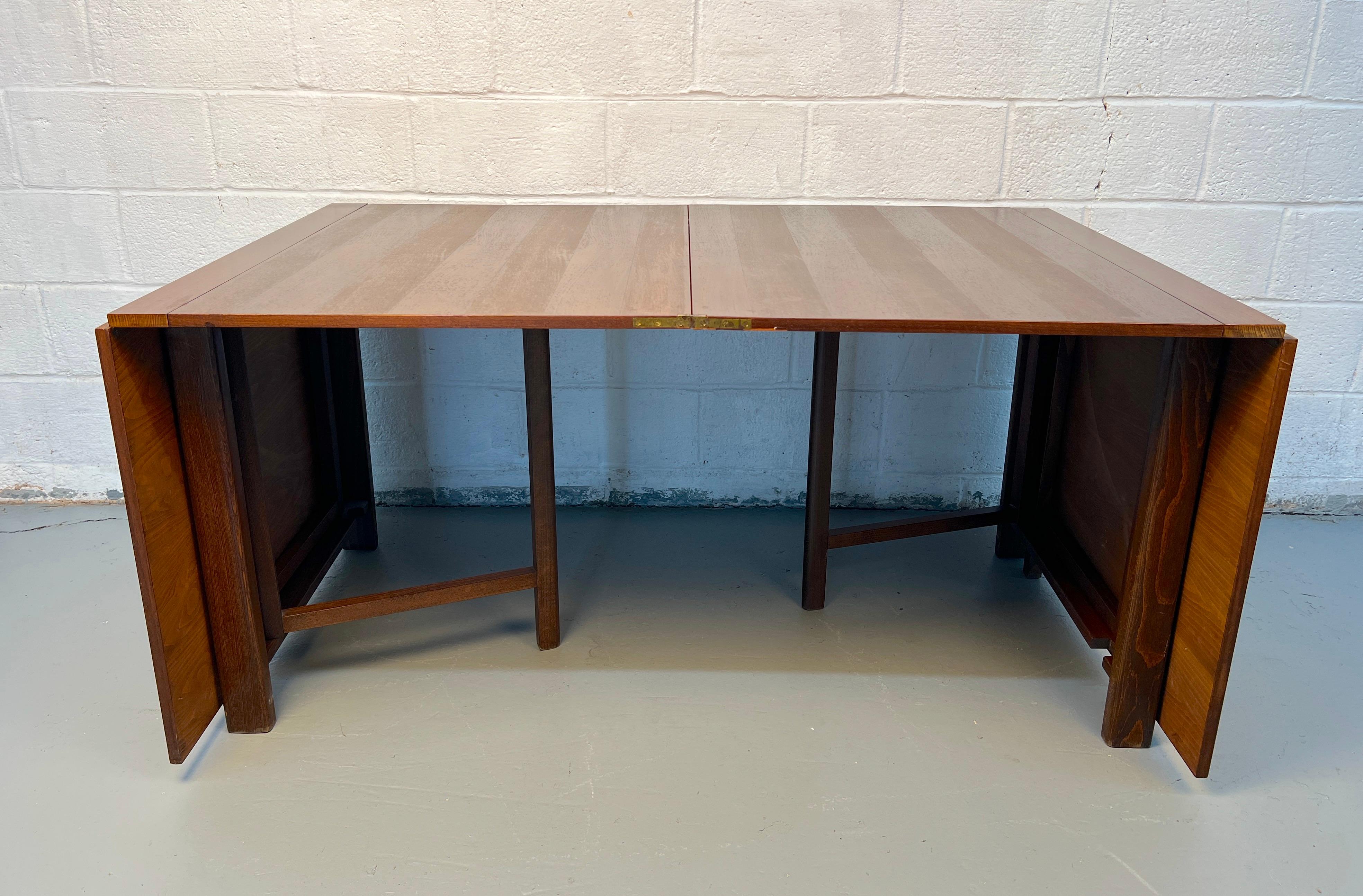 Table à feuilles tombantes en noyer avec piètement extensible en vente 1