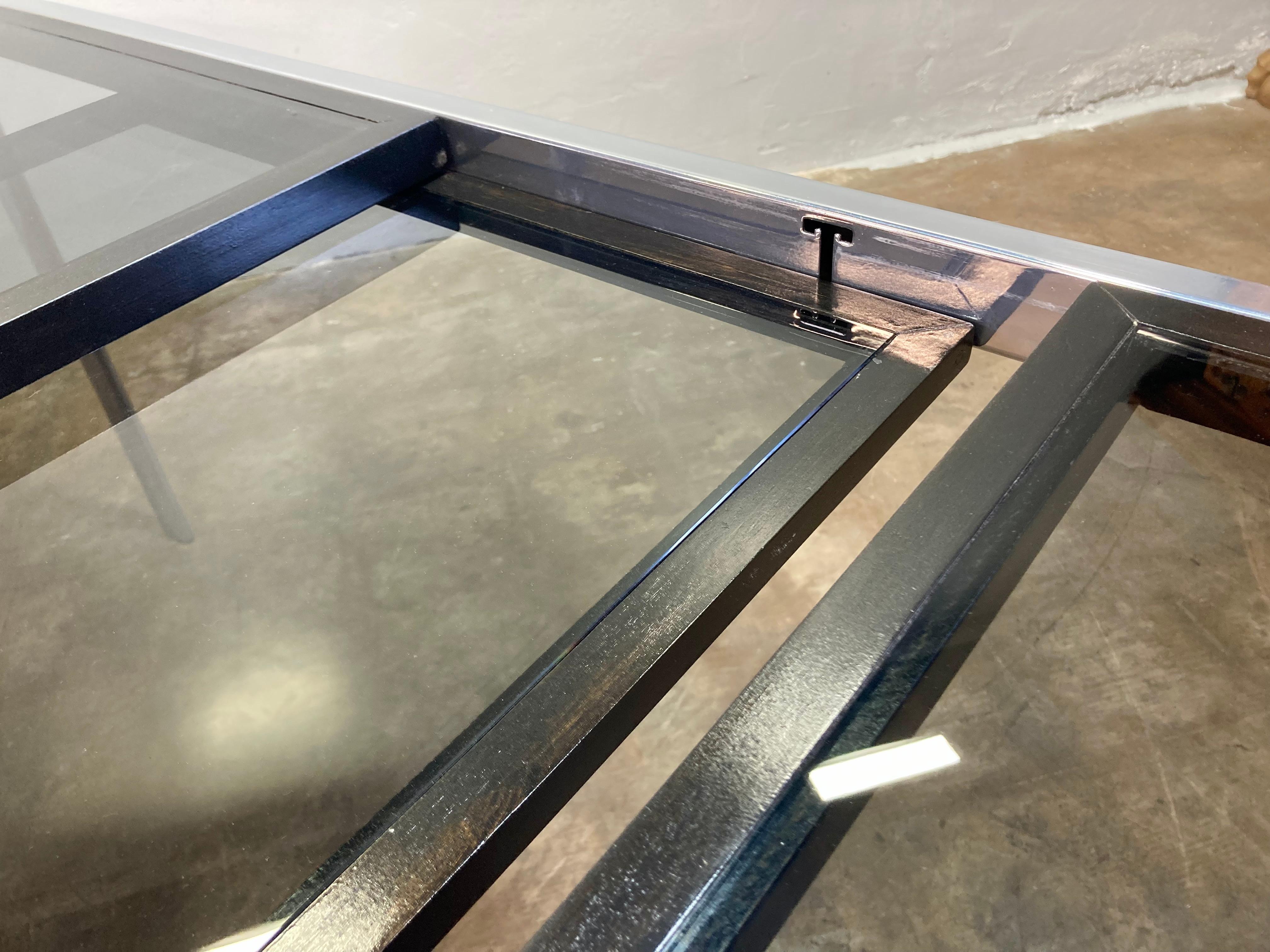 Table extensible en acier et verre en vente 2