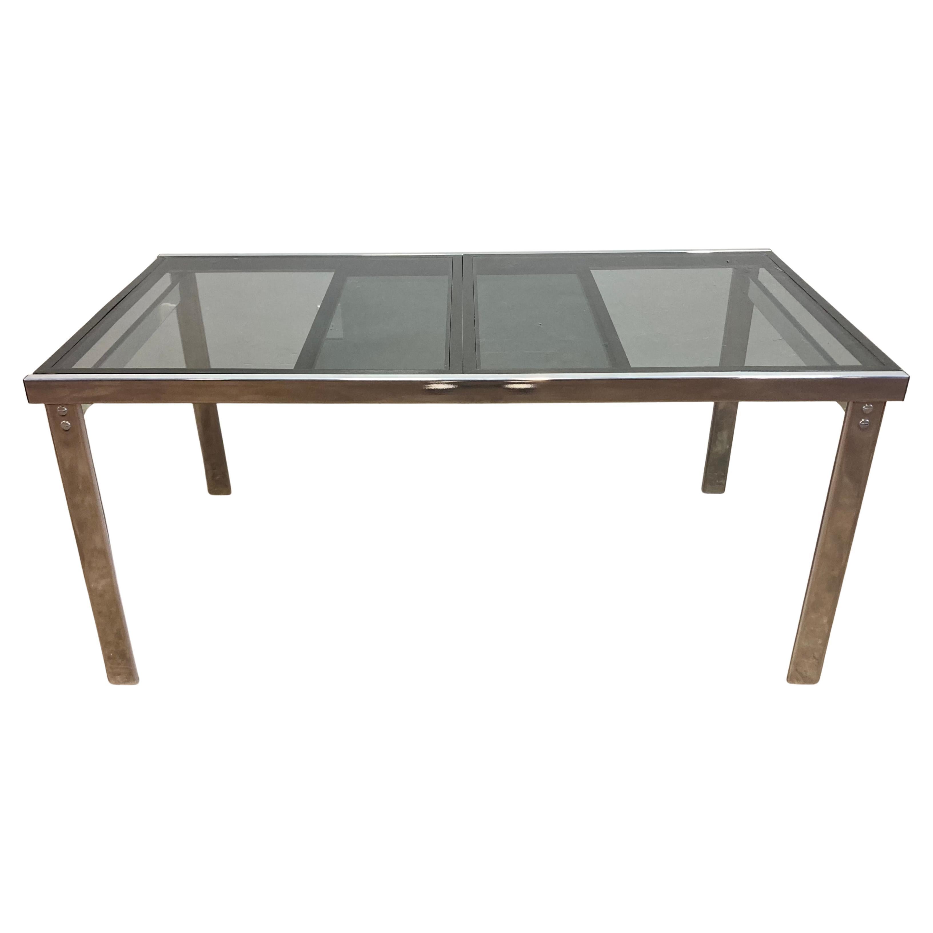 Table extensible en acier et verre