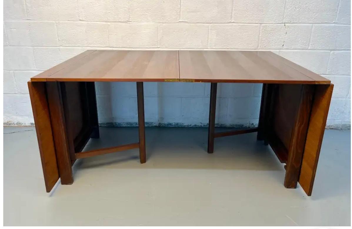 Mid-Century Modern Expanding Teak / Oak 'Maria' Table attributed to Bruno Mathsson, Classic Modern For Sale