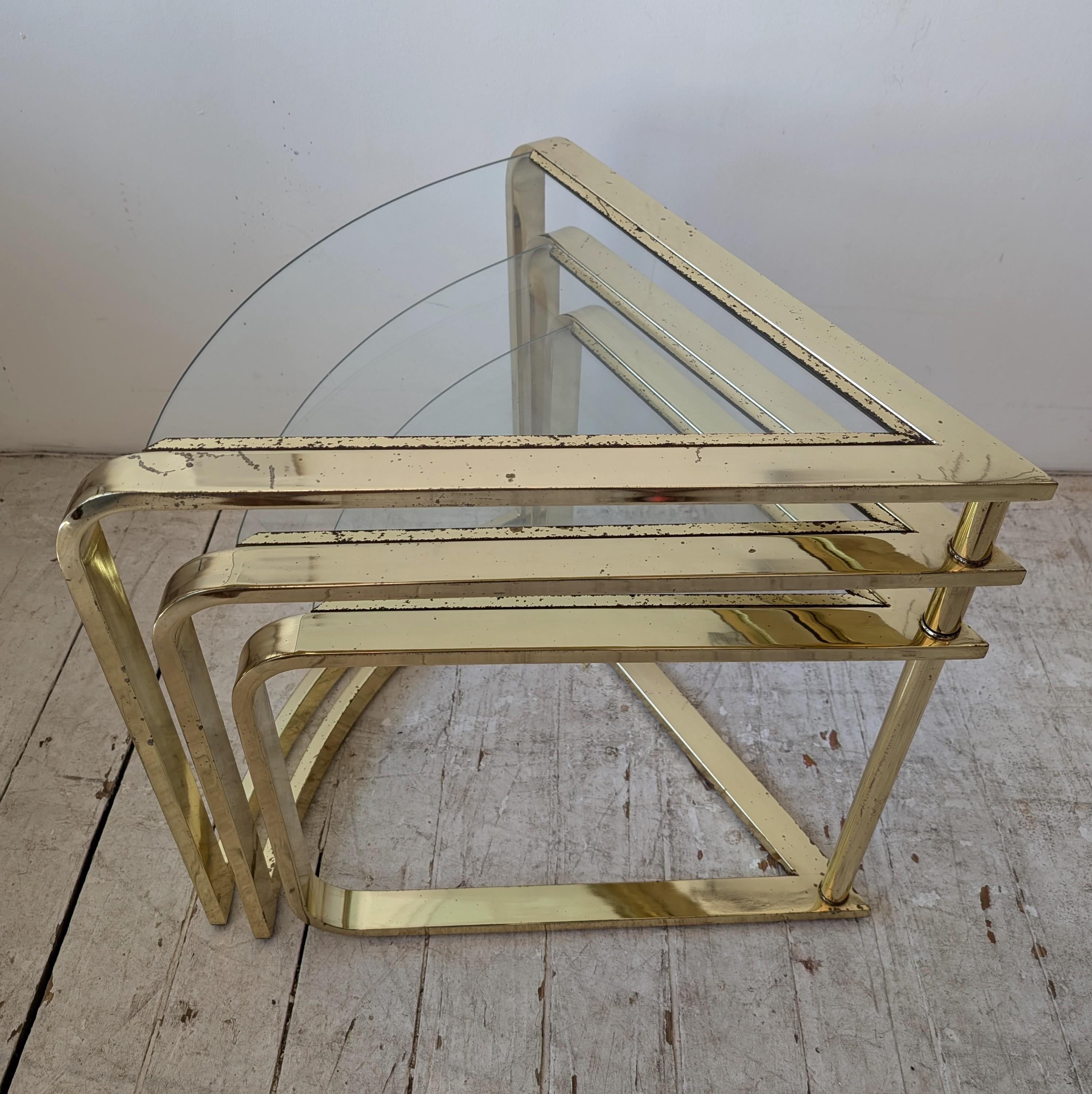 Expanding Three Tier Coffee Table by Design Institute of America 'Dia', 1980 In Fair Condition For Sale In Hastings, GB