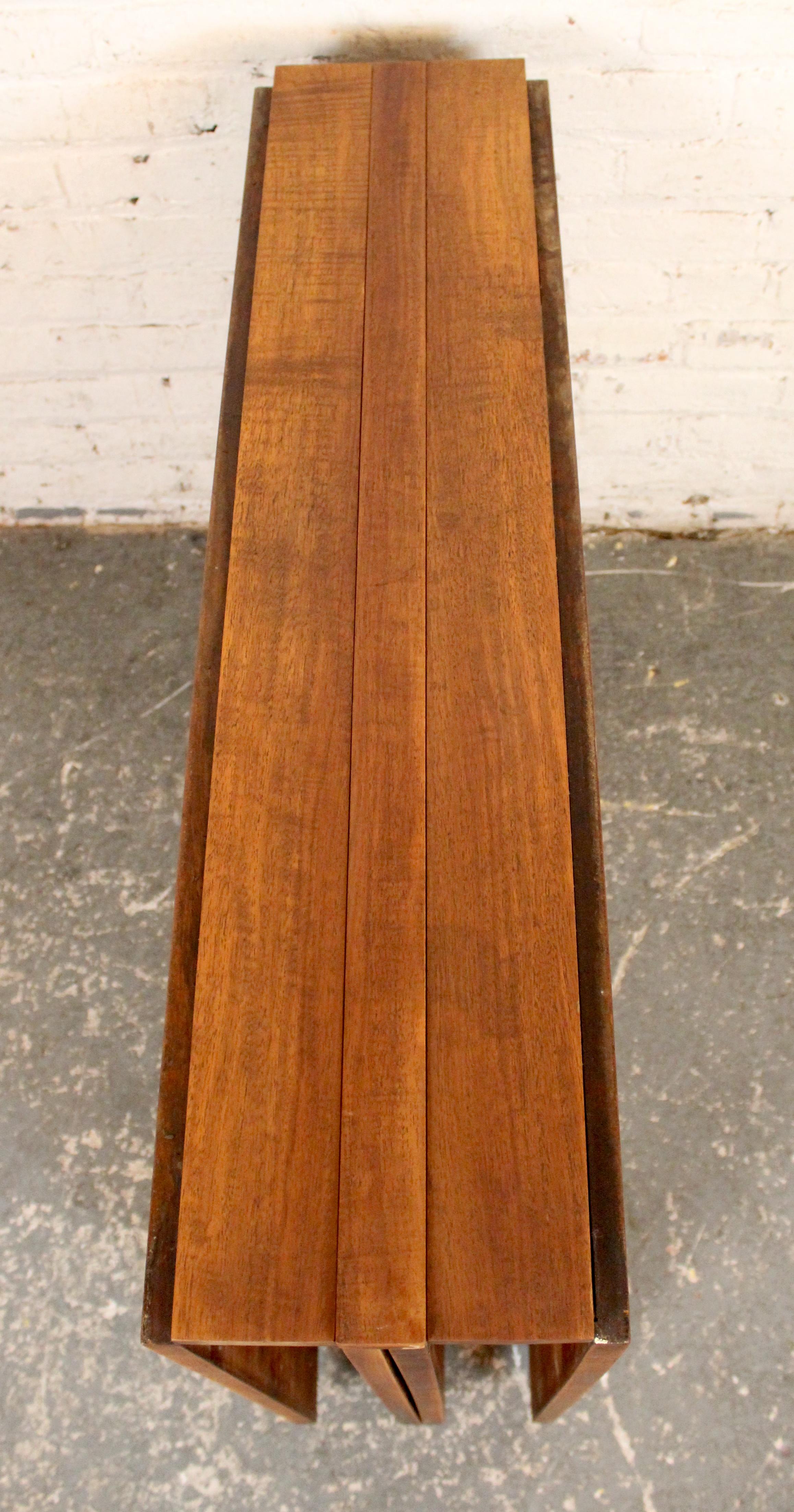 Expanding Walnut 'Maria' Table By Bruno Mathsson For Sale 6