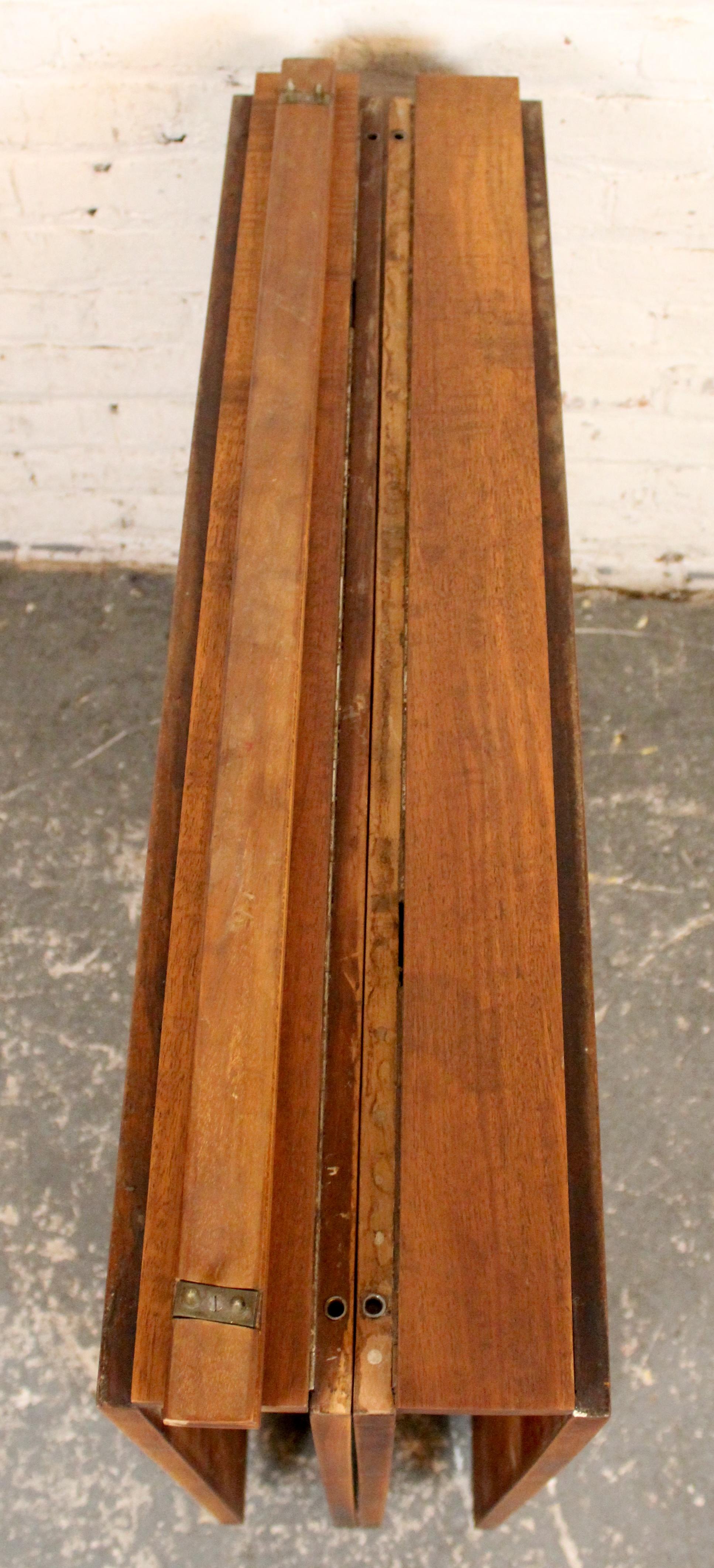 Expanding Walnut 'Maria' Table By Bruno Mathsson For Sale 7