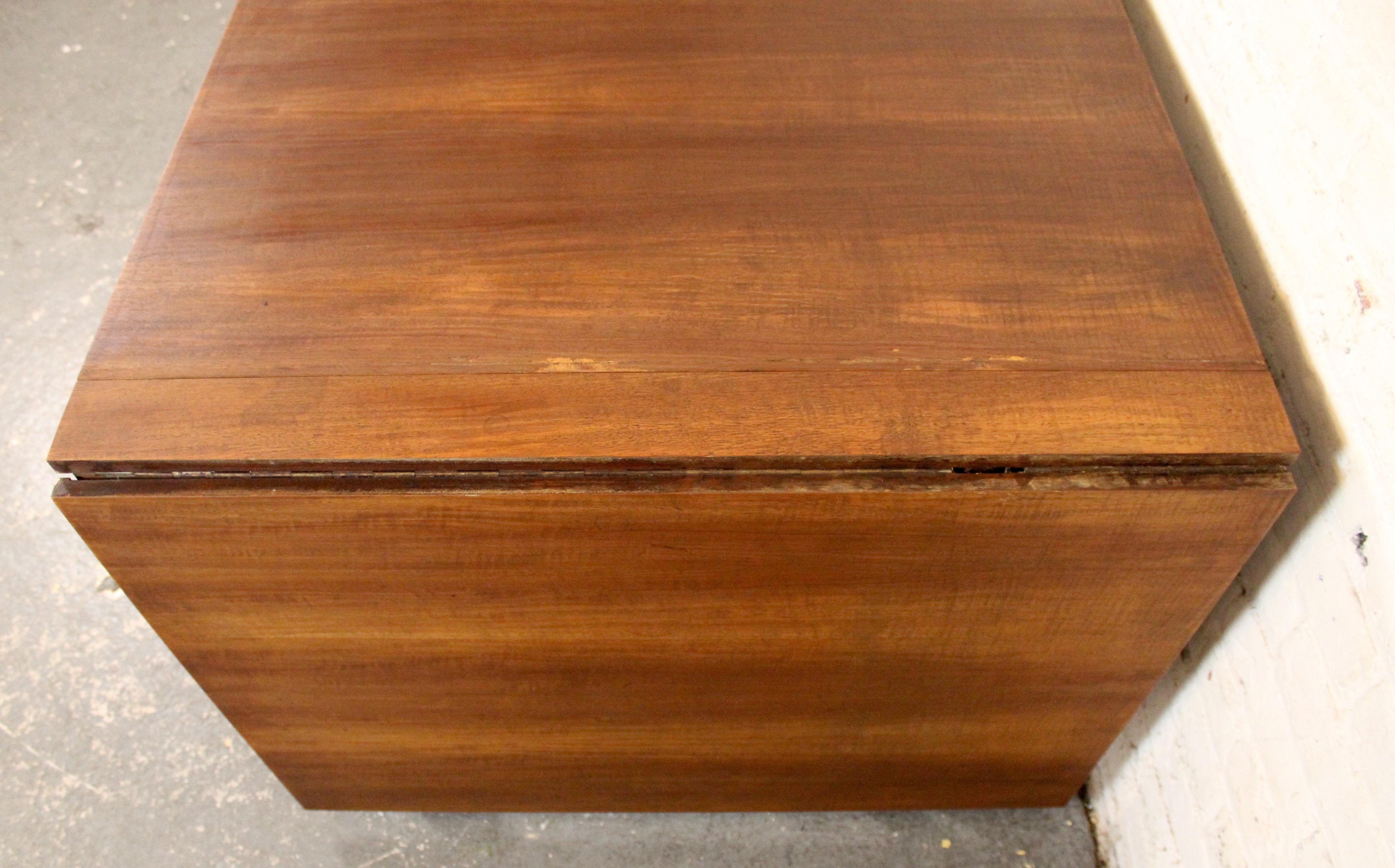 Expanding Walnut 'Maria' Table By Bruno Mathsson For Sale 2