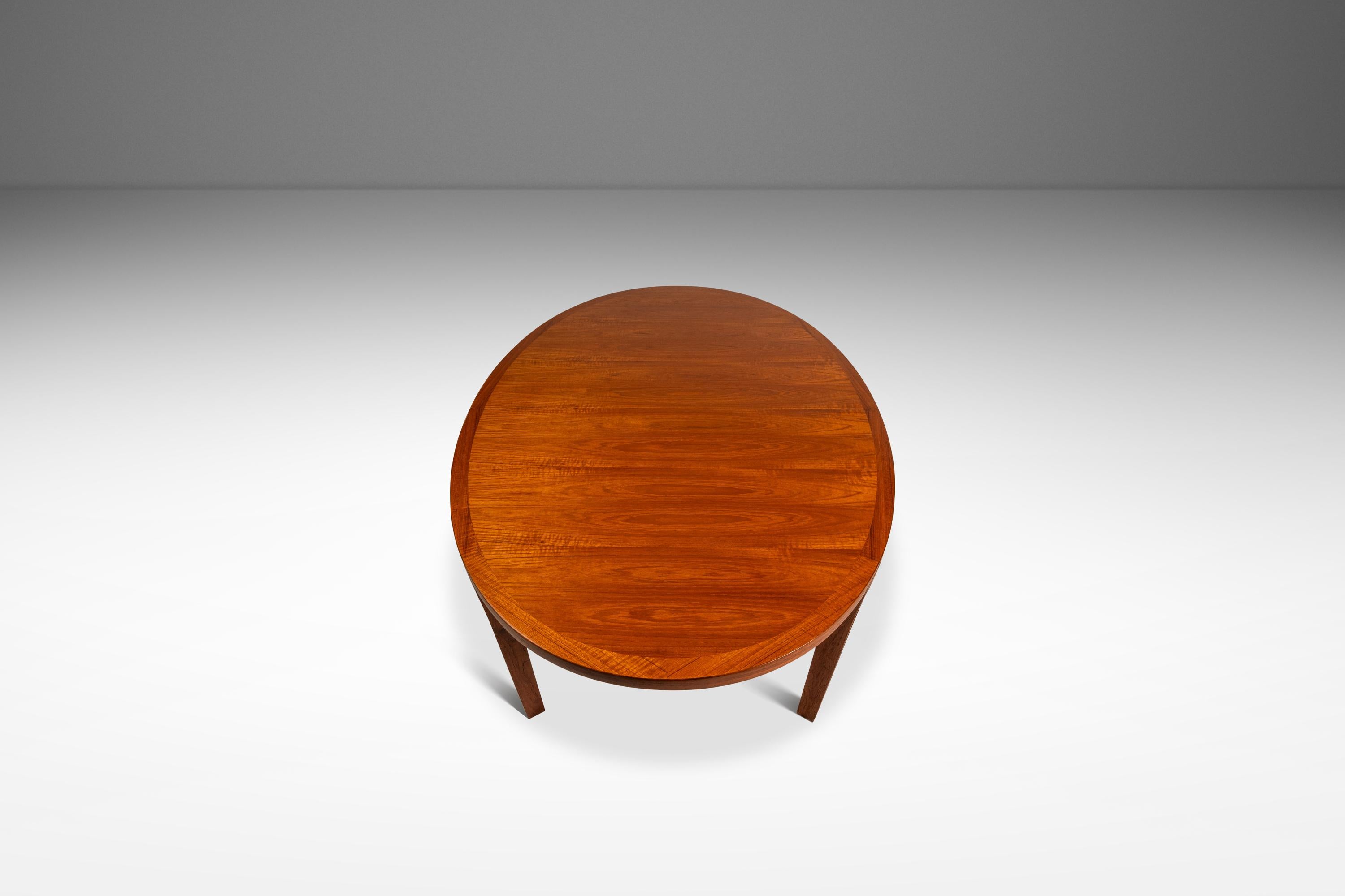 Milieu du XXe siècle Table de salle à manger Expansion par Sven Ellekaer pour Heltborg Mobler, Danemark, c. 1960s en vente
