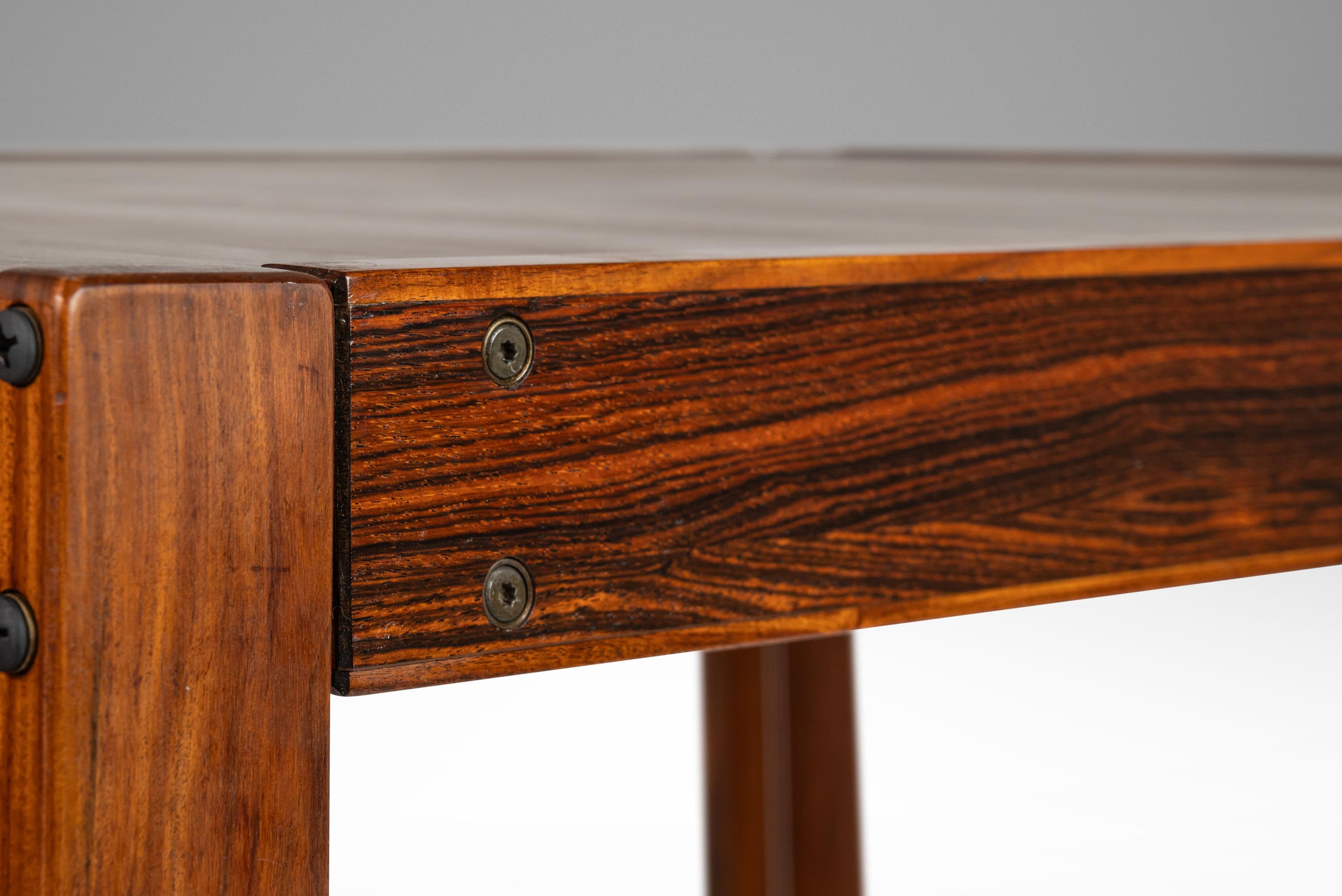 Expansion Dining Table in Rosewood in the Manner of Percival Lafer, Canada, 1960 For Sale 7