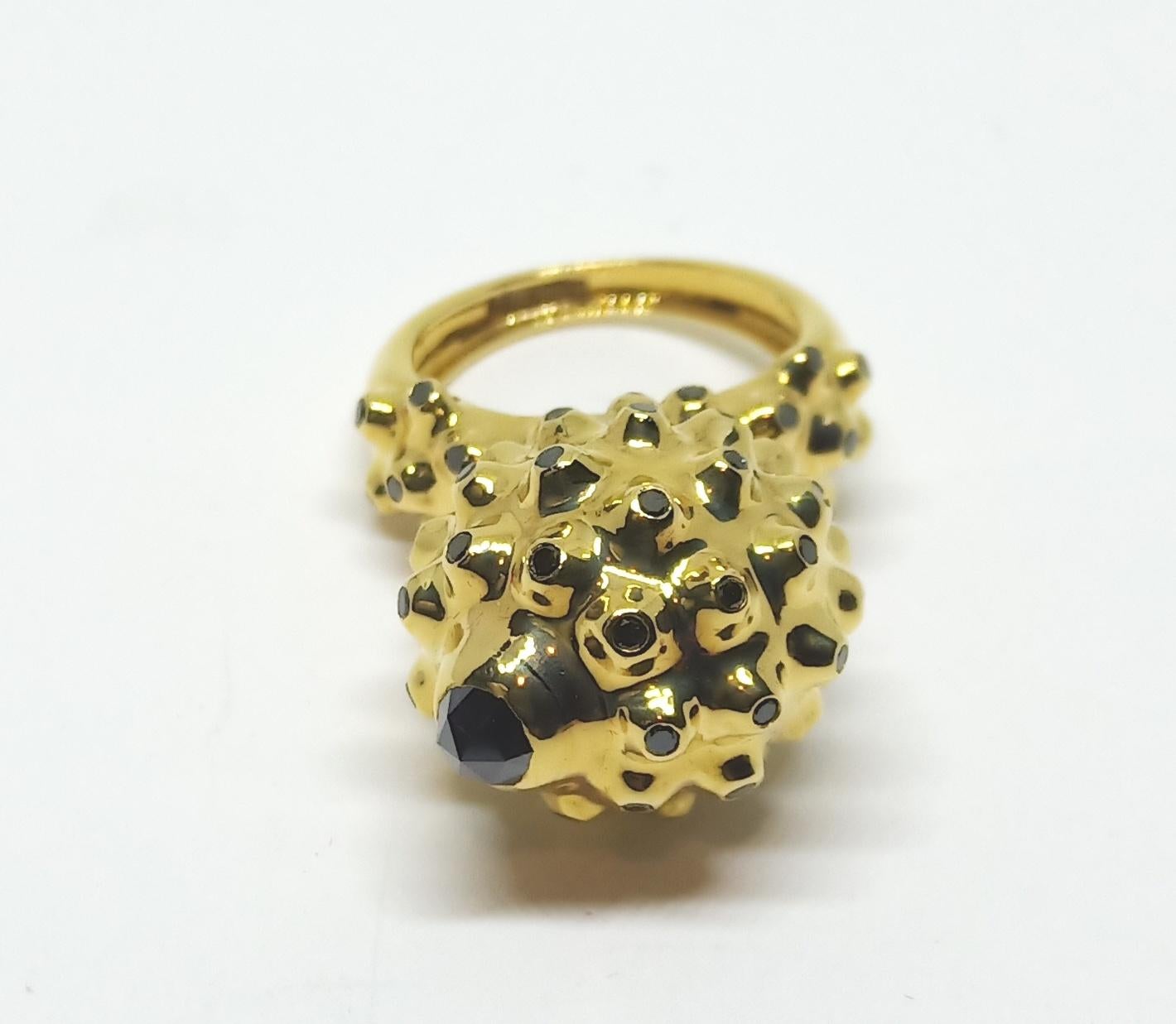 Coveted friends will Envy You with One of a Kind Black Diamond Gold Dome Ring In New Condition For Sale In NEW DELHI, IN